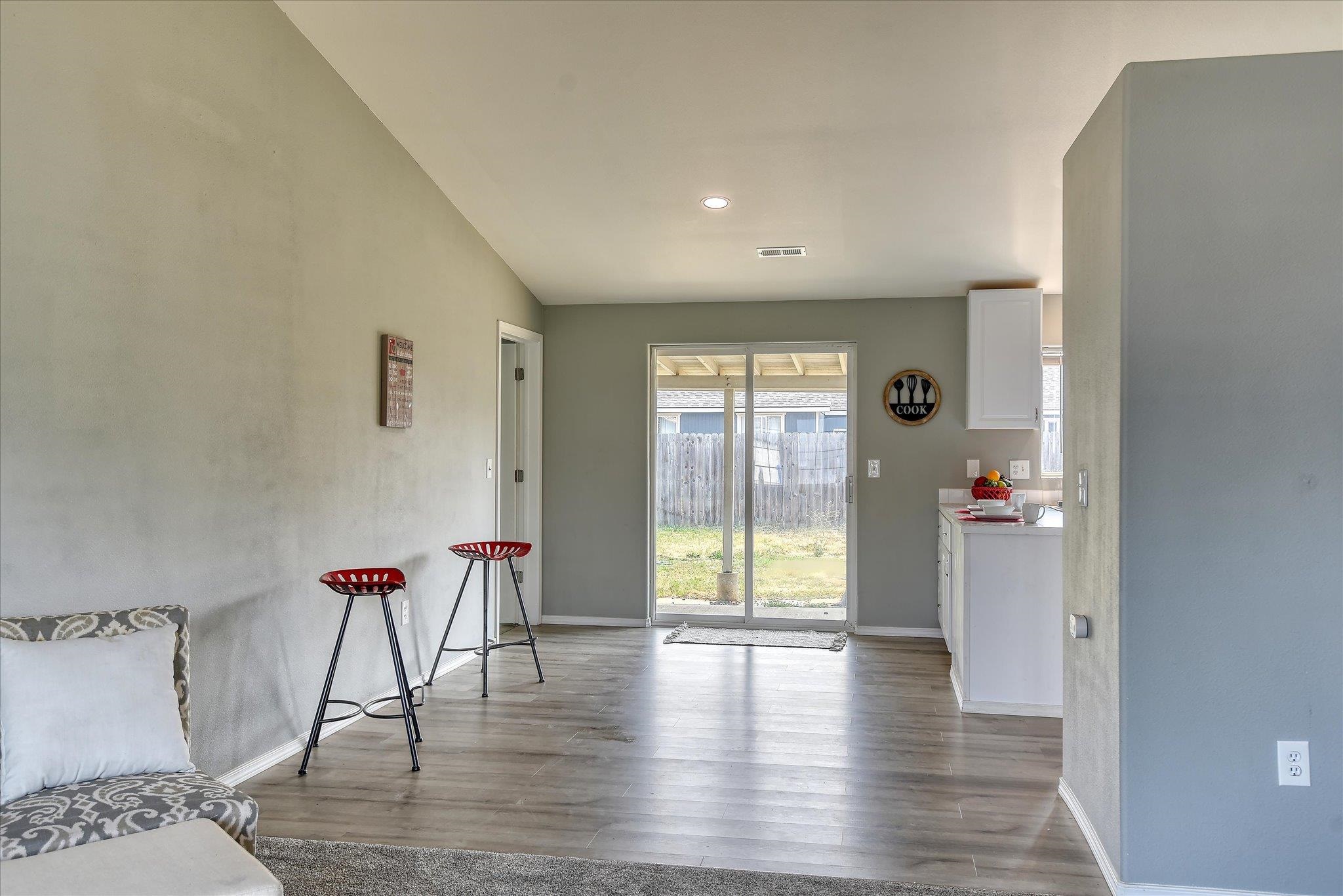 12411 W 9th St - Photo 5