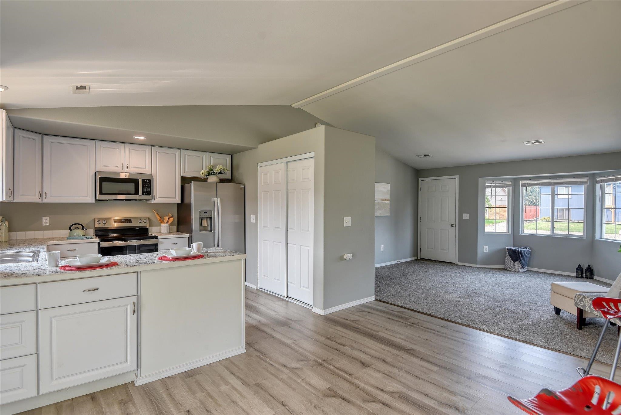 12411 W 9th St - Photo 7