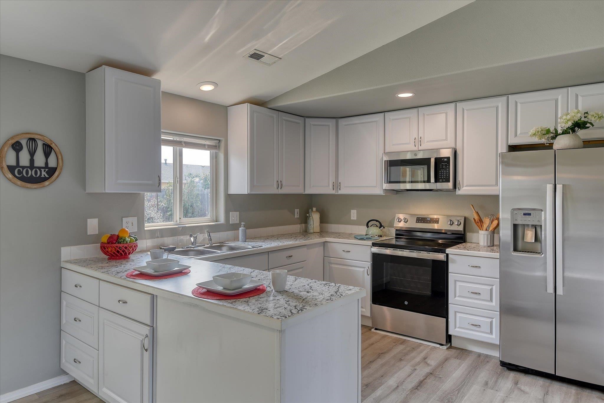 12411 W 9th St - Photo 9