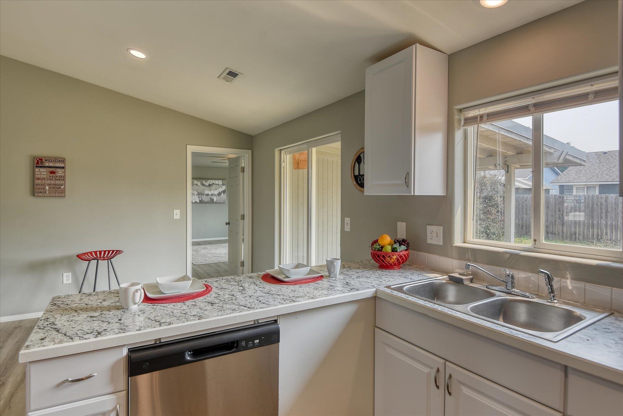 12411 W 9th St - Photo 10