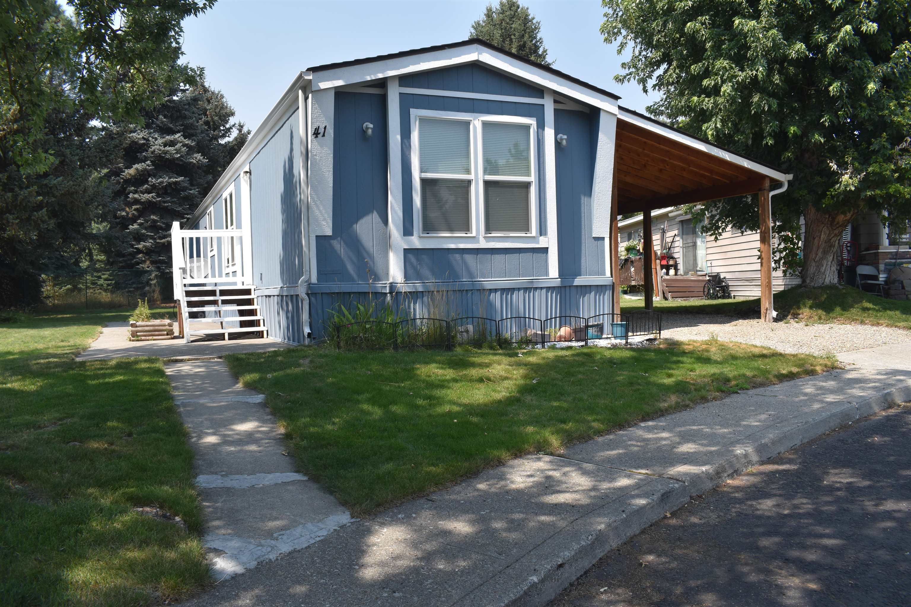 3110 E Chattaroy Rd - Photo 1