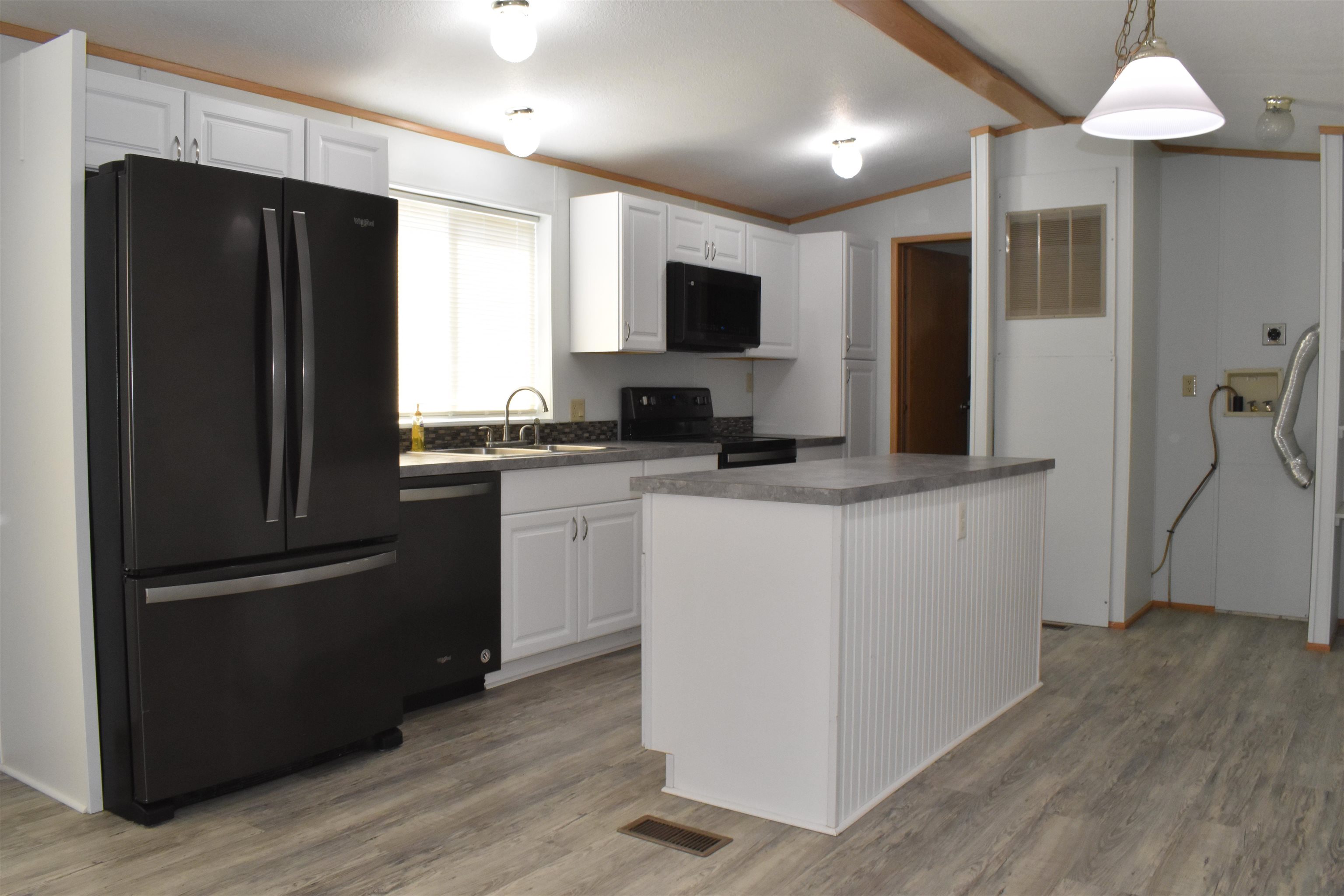 3110 E Chattaroy Rd - Photo 12