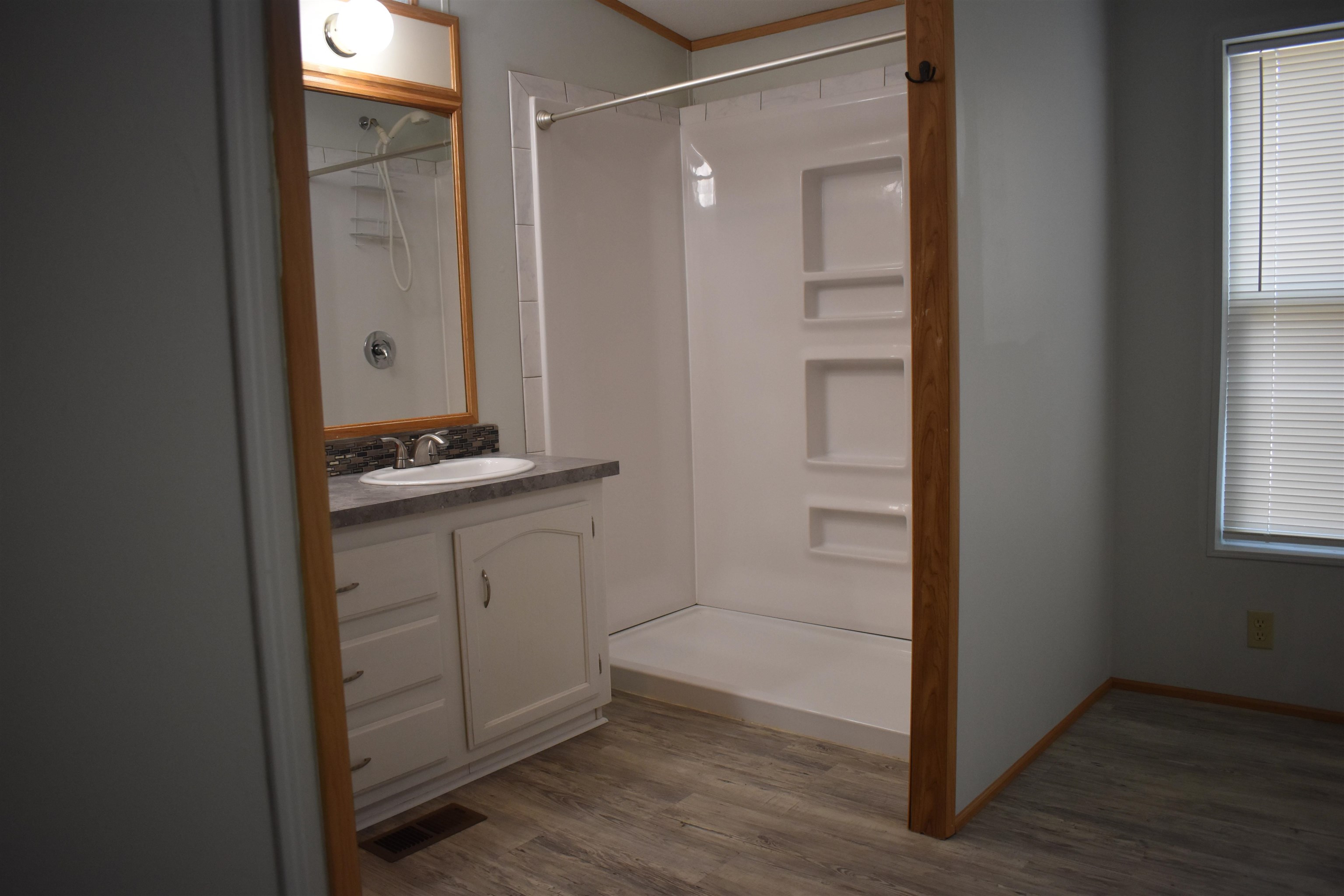 3110 E Chattaroy Rd - Photo 37