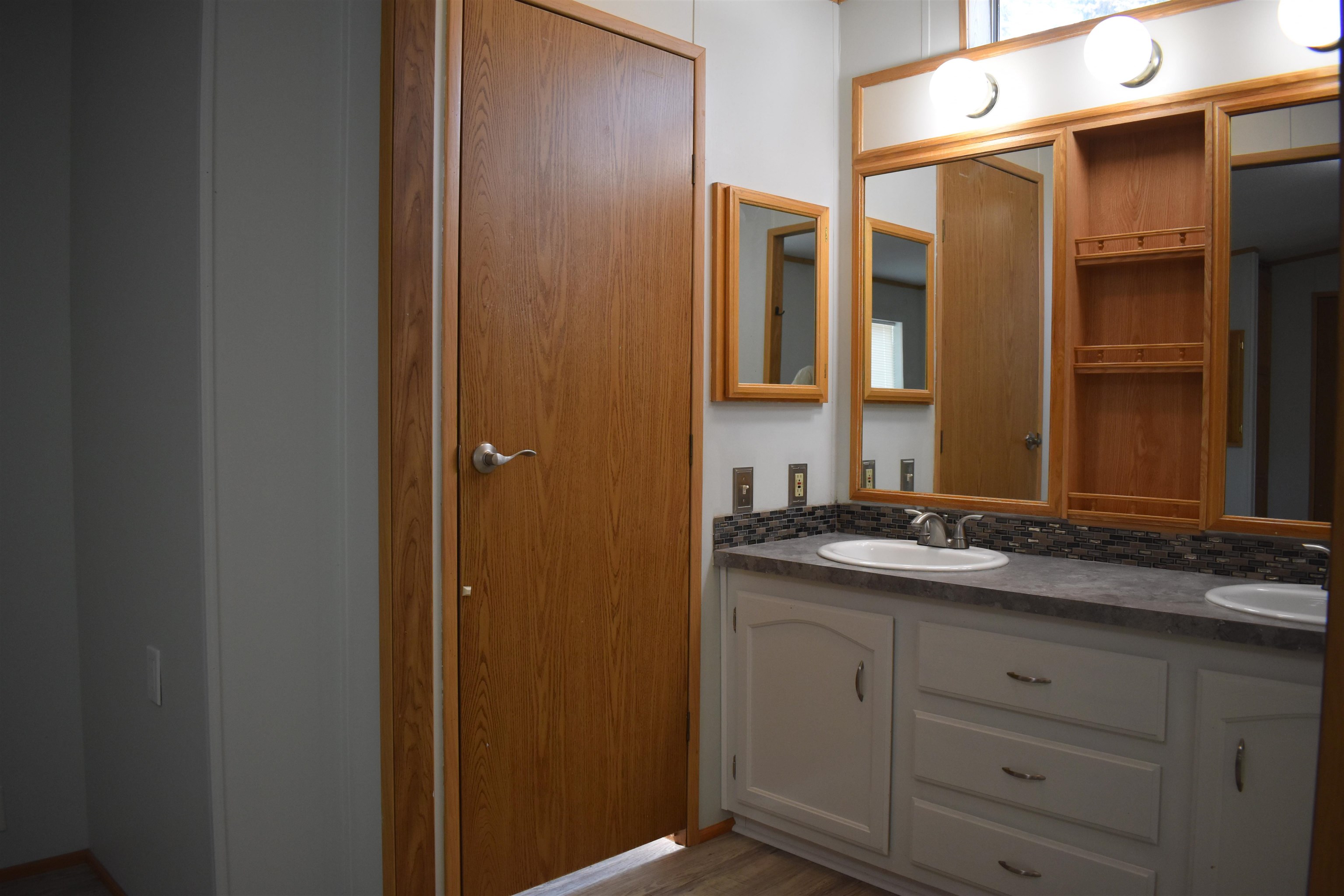 3110 E Chattaroy Rd - Photo 39