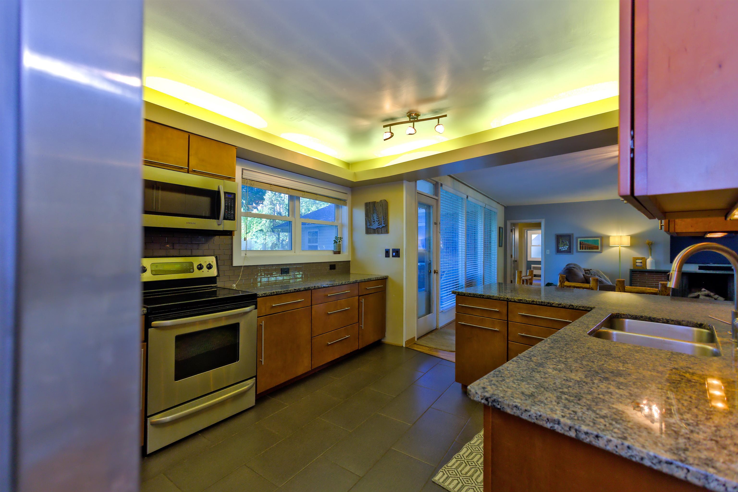 1027 W 29th Ave - Photo 15