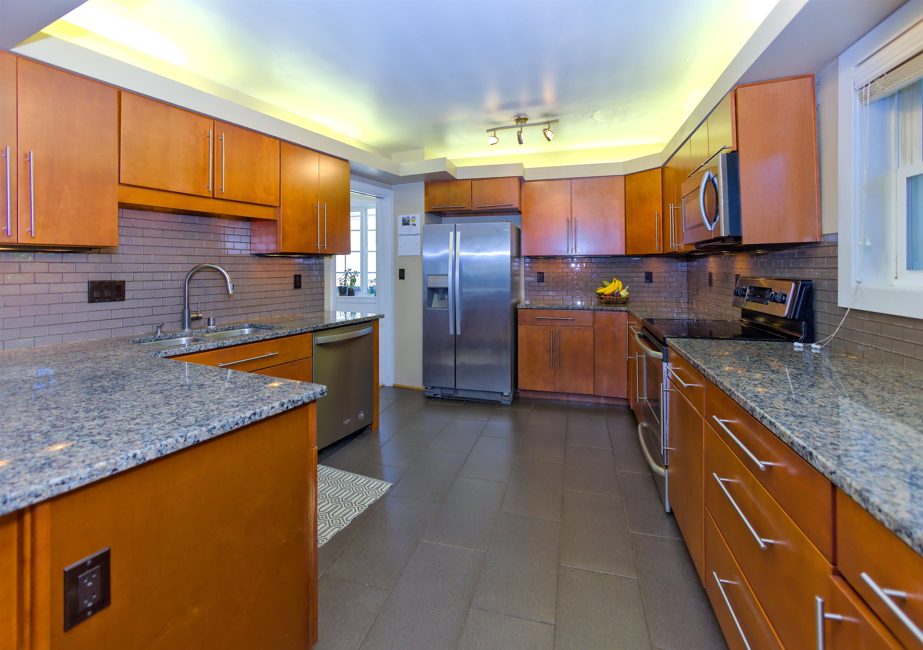 1027 W 29th Ave - Photo 3
