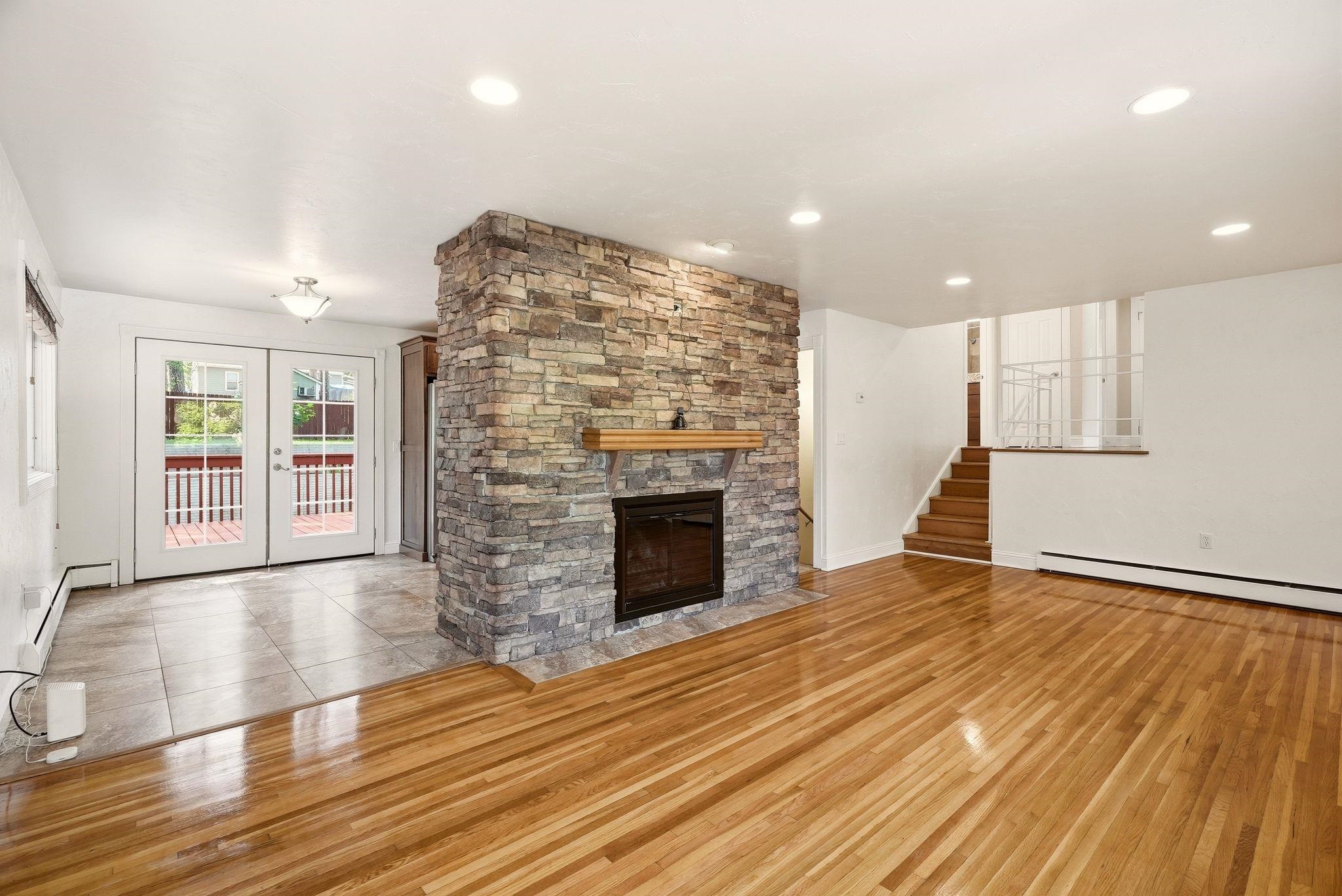 3820 E 11th Ave - Photo 5