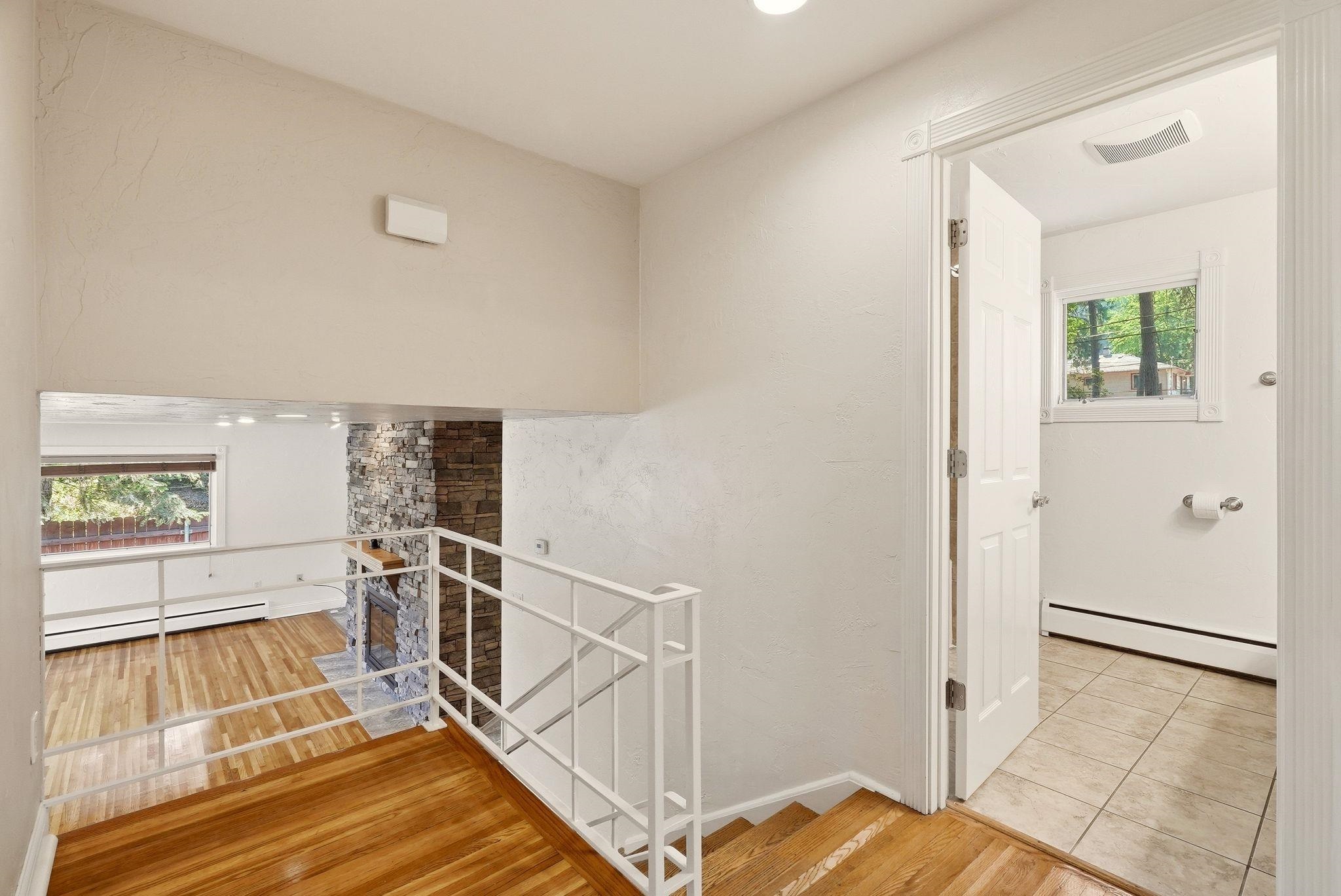 3820 E 11th Ave - Photo 10