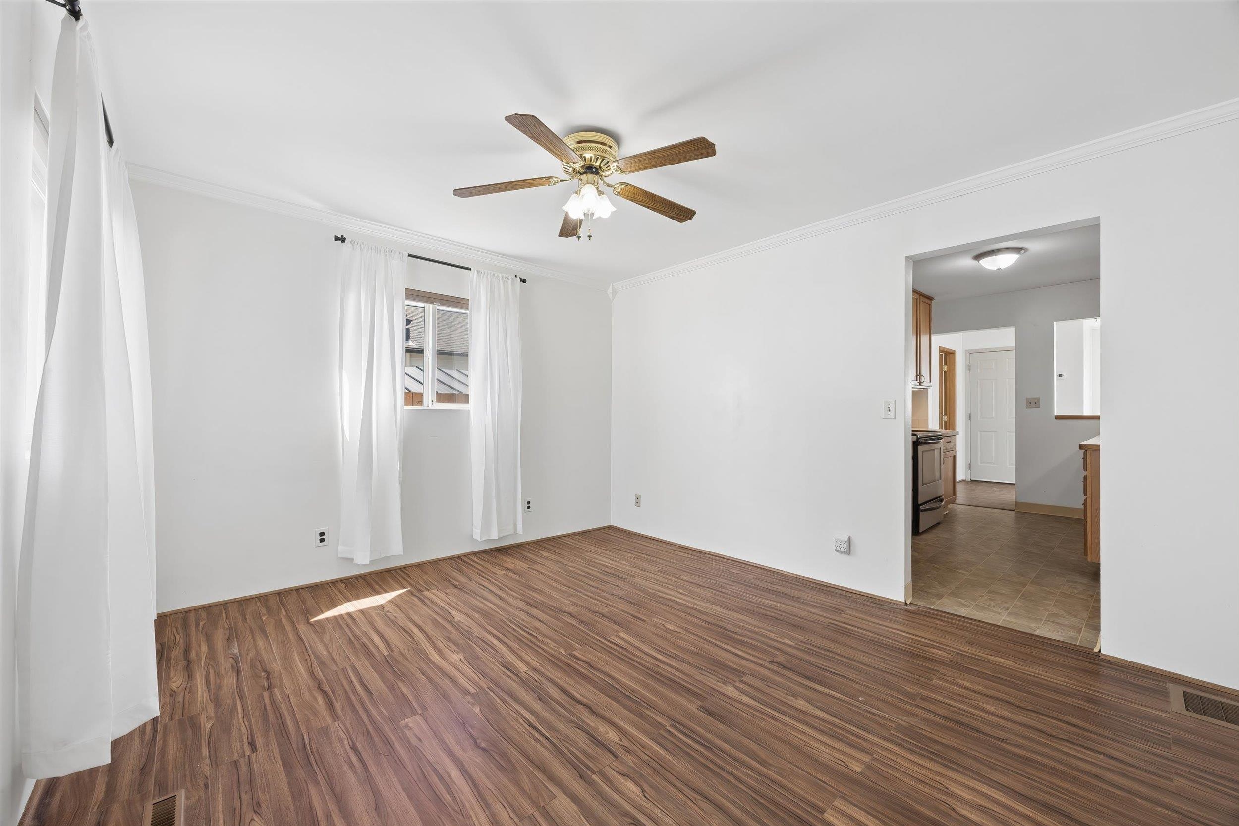 534 E Wabash Ave - Photo 4