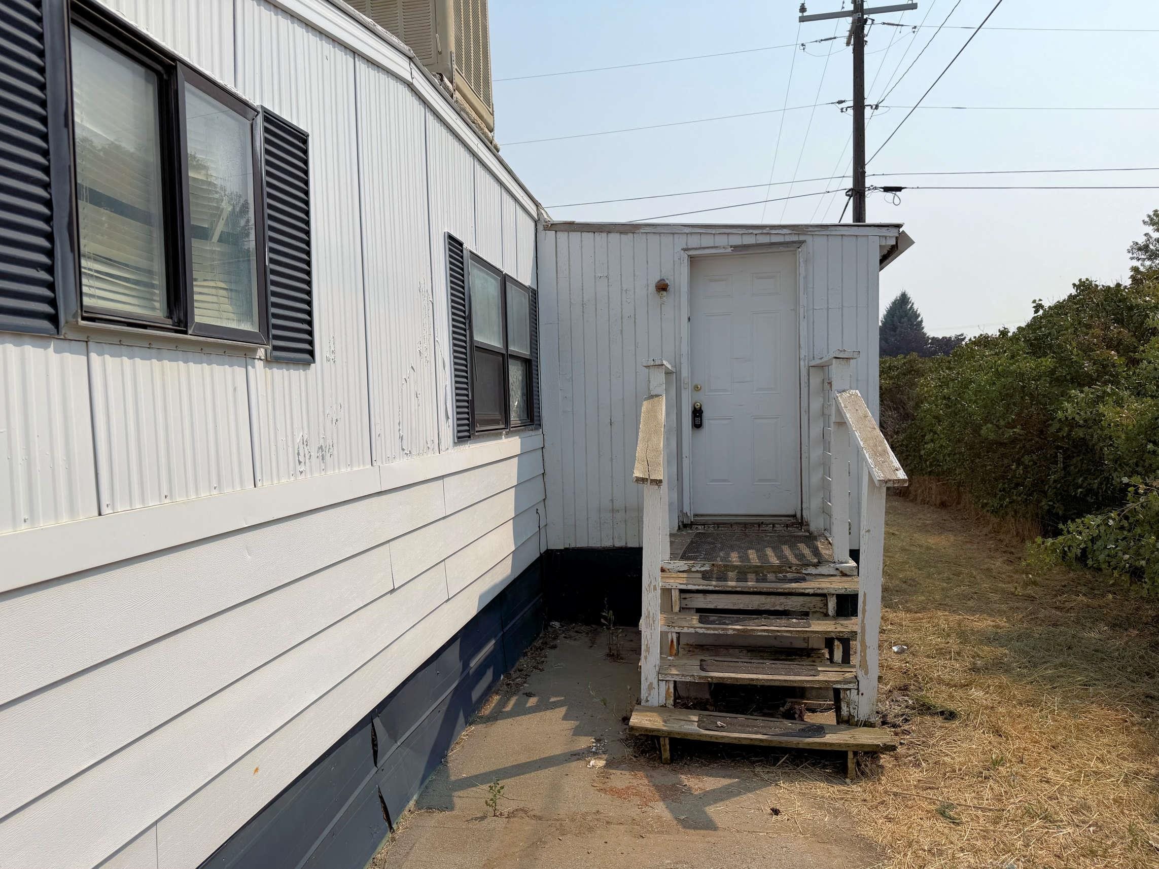 1103 3rd St - Photo 13
