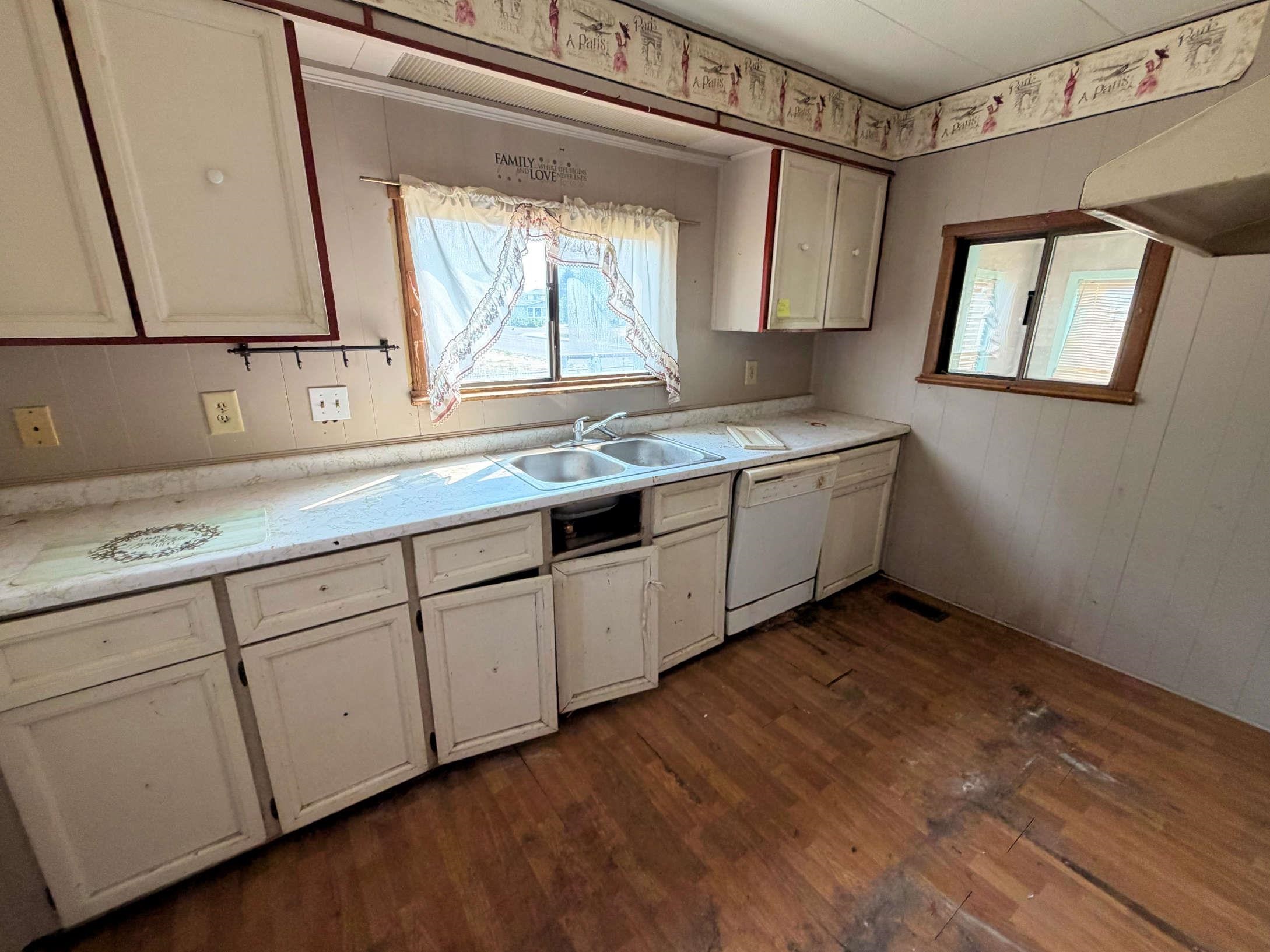 1103 3rd St - Photo 19