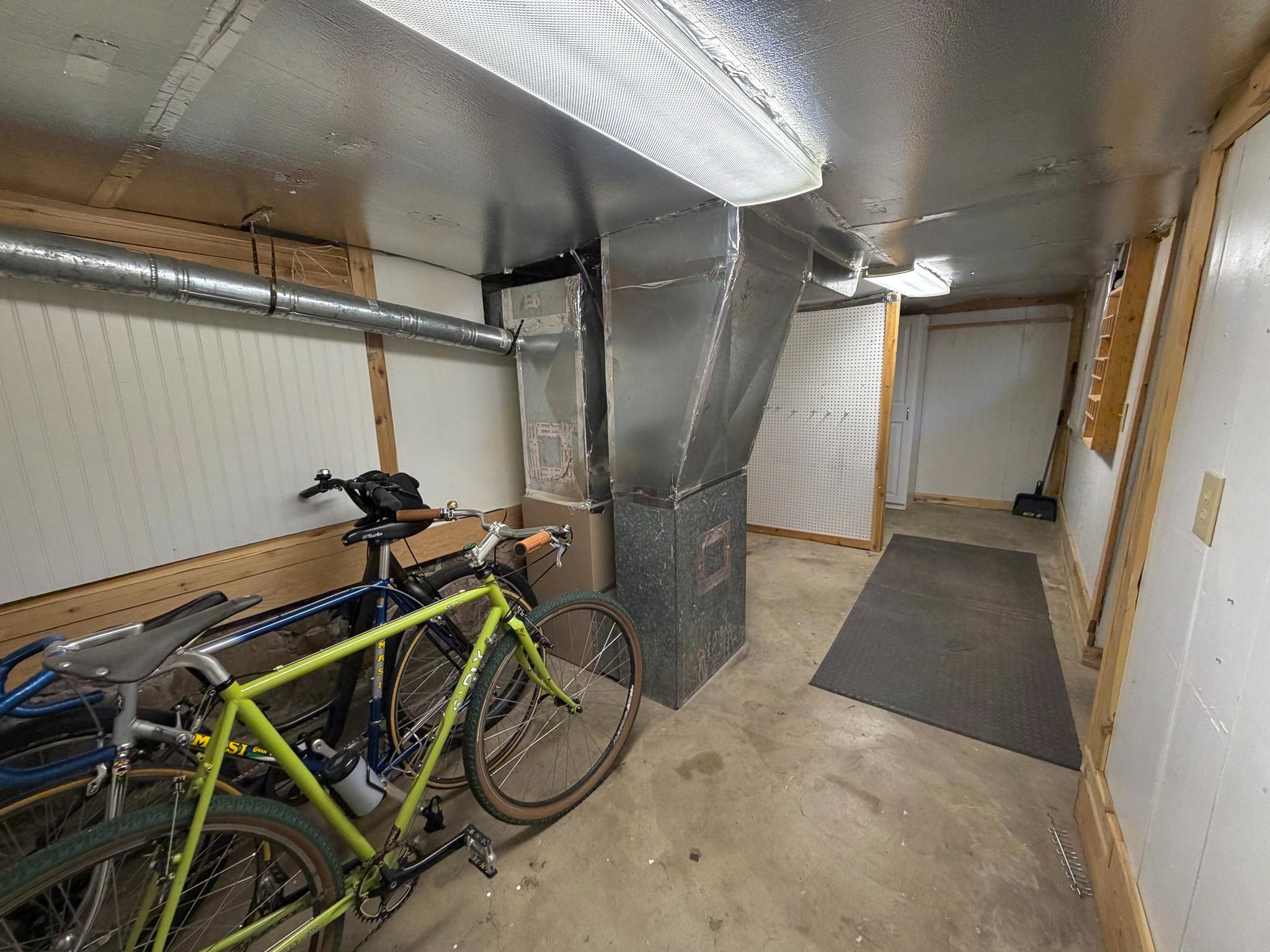 1711 N Normandie St - Photo 27