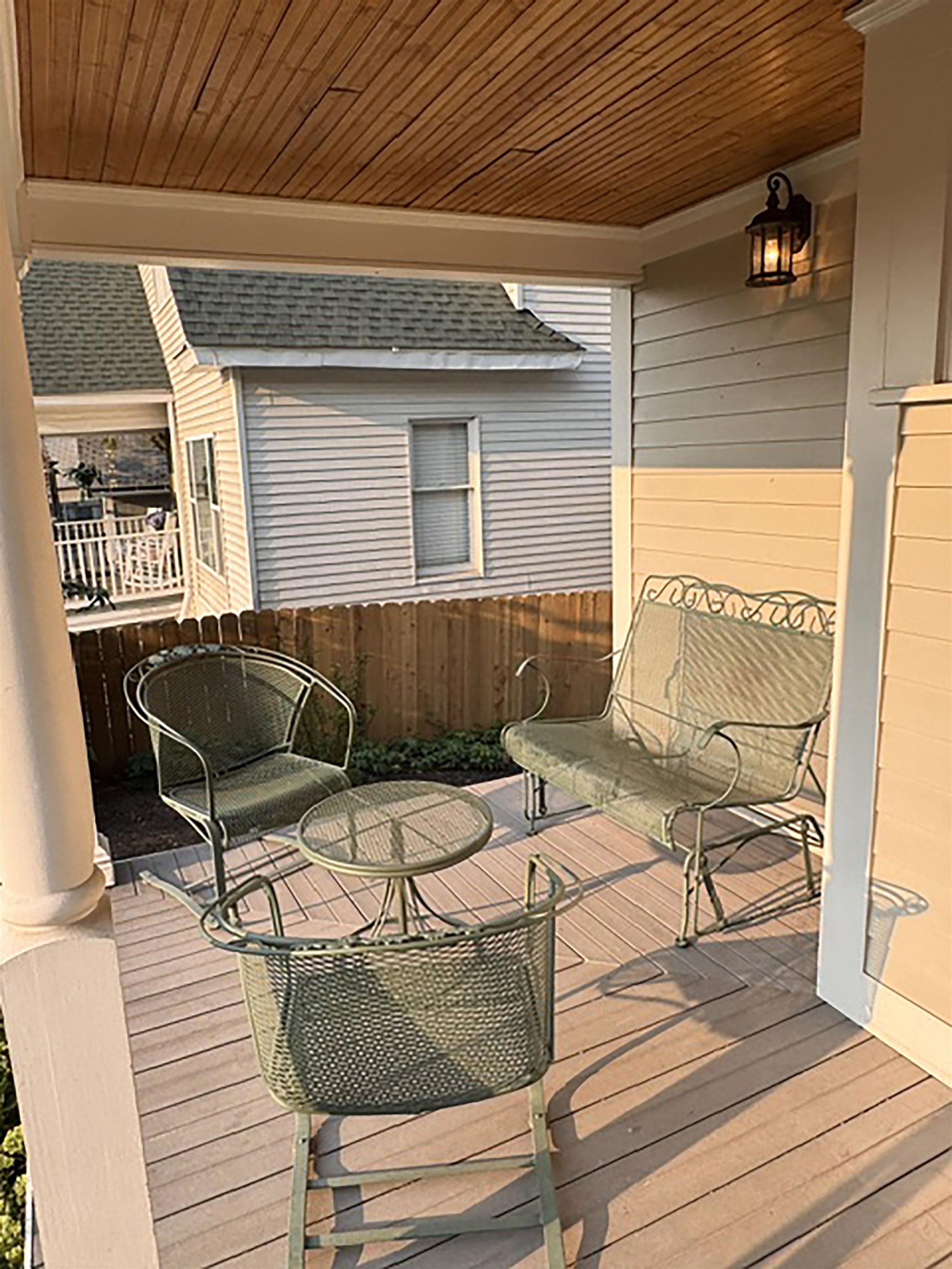 1711 N Normandie St - Photo 4
