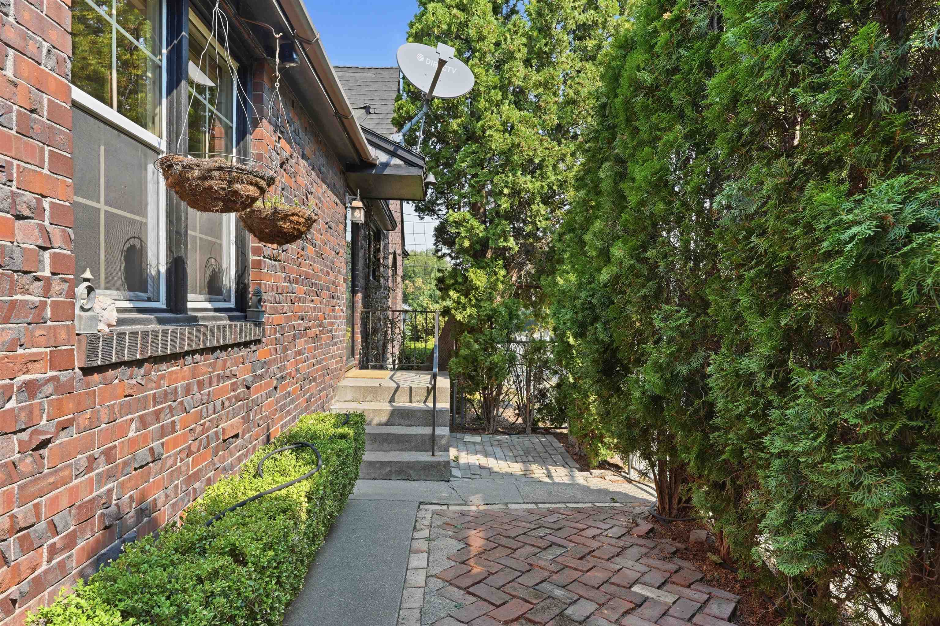 1728 E 9th Ave - Photo 36