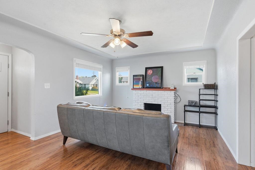 544 E Glass Ave - Photo 9