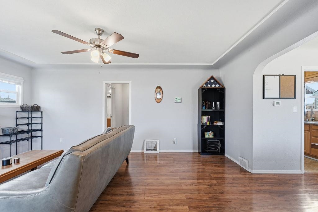 544 E Glass Ave - Photo 13