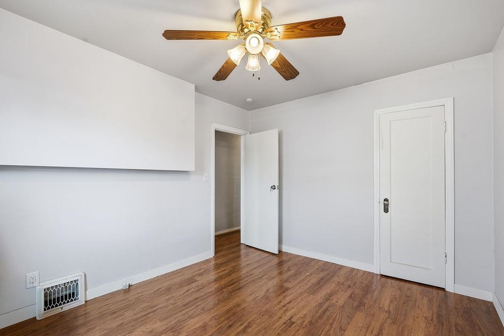544 E Glass Ave - Photo 20