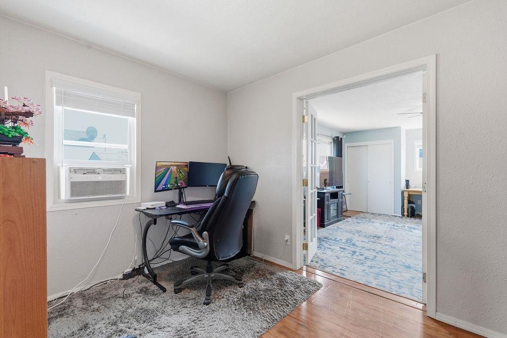 544 E Glass Ave - Photo 21