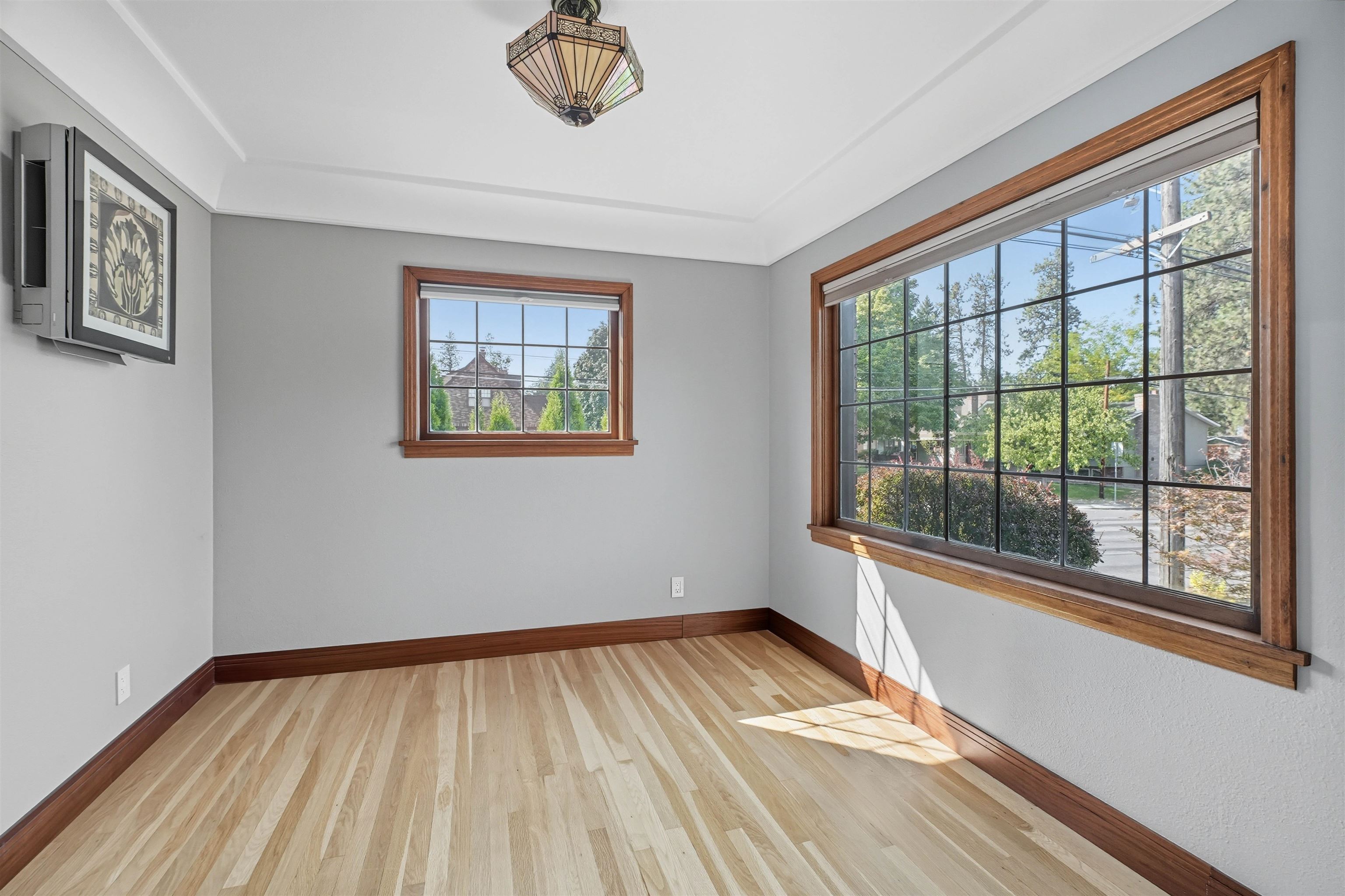 227 W 26TH Ave - Photo 13