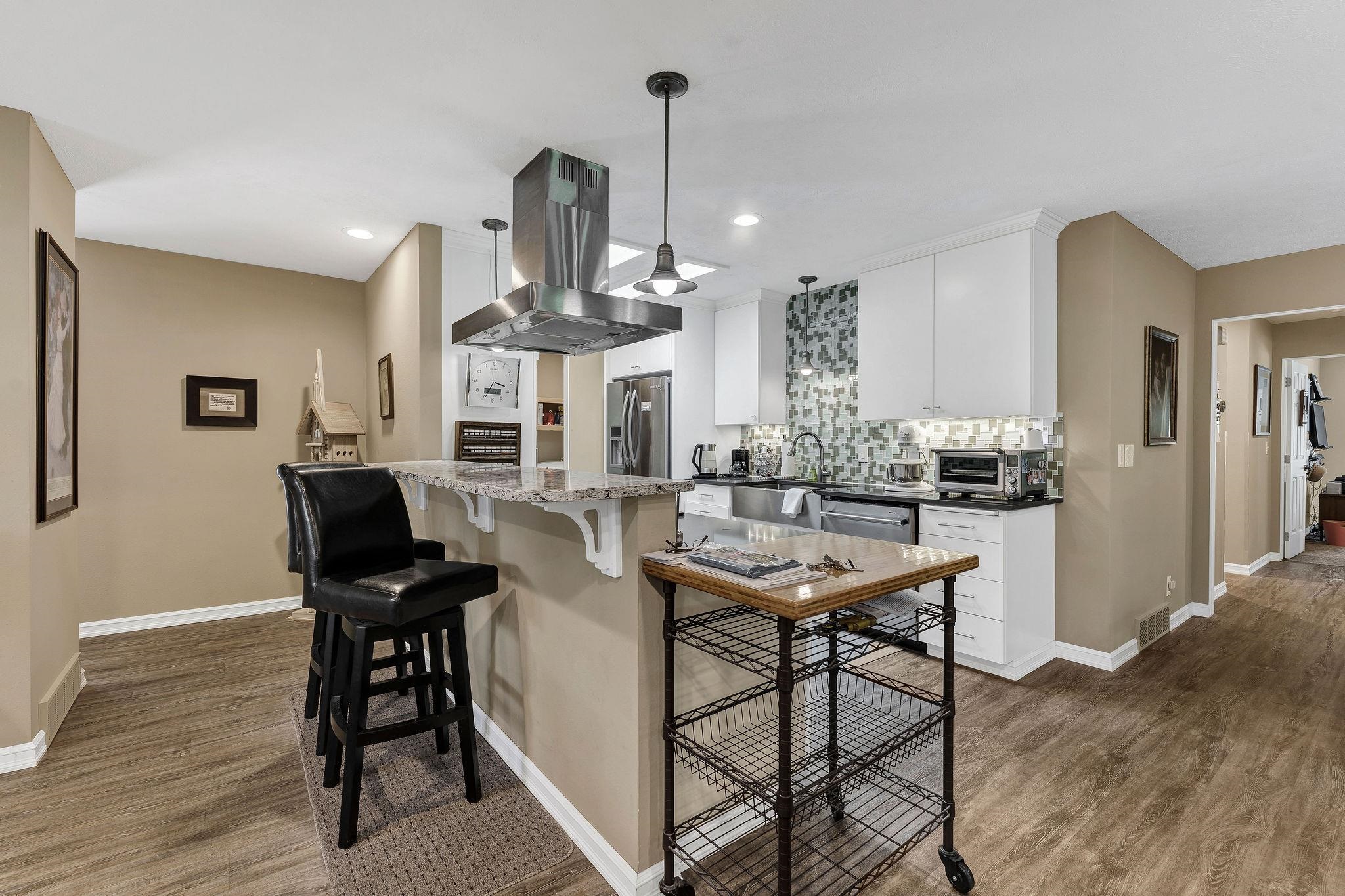 2221 E Rockwood Blvd - Photo 8