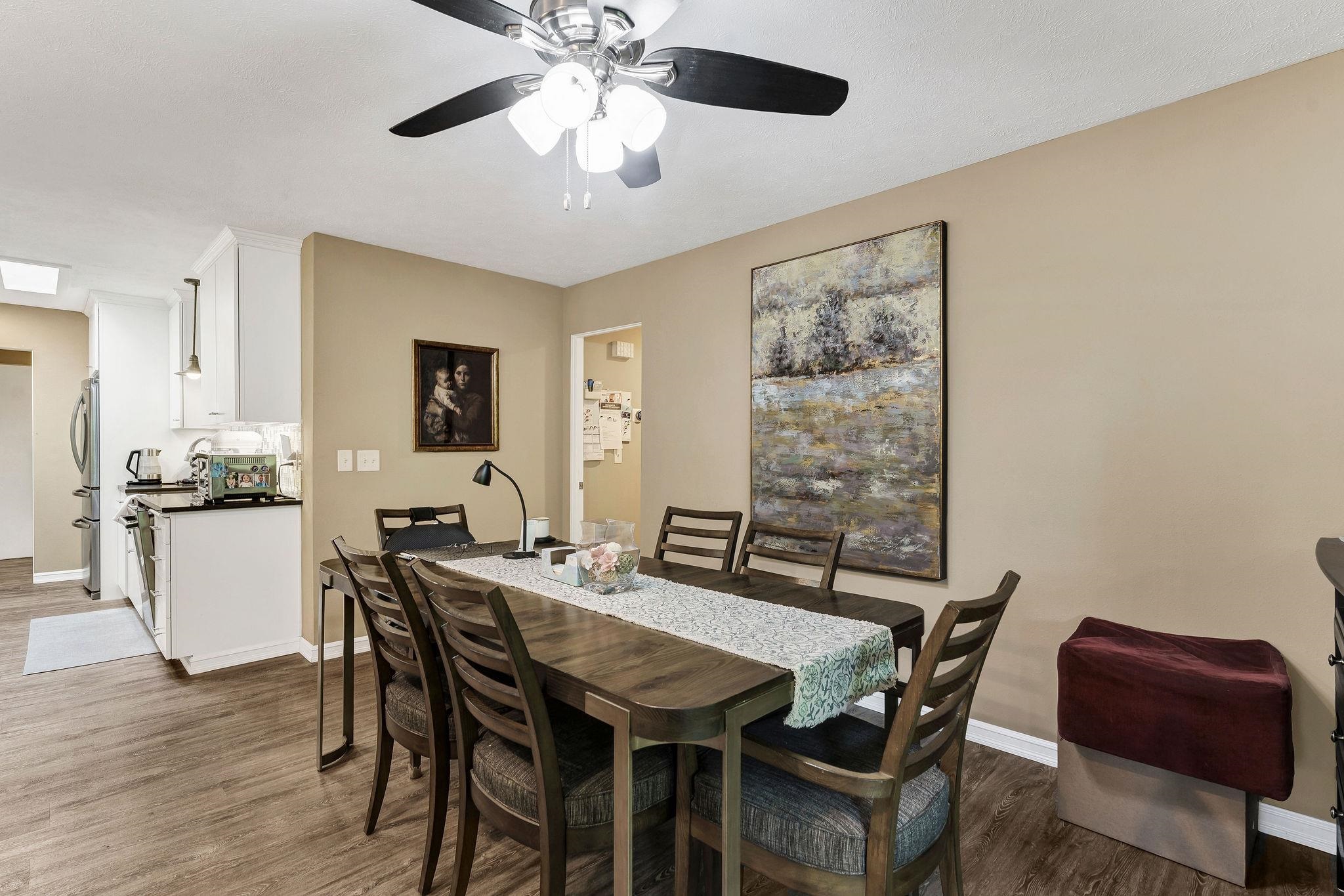 2221 E Rockwood Blvd - Photo 16