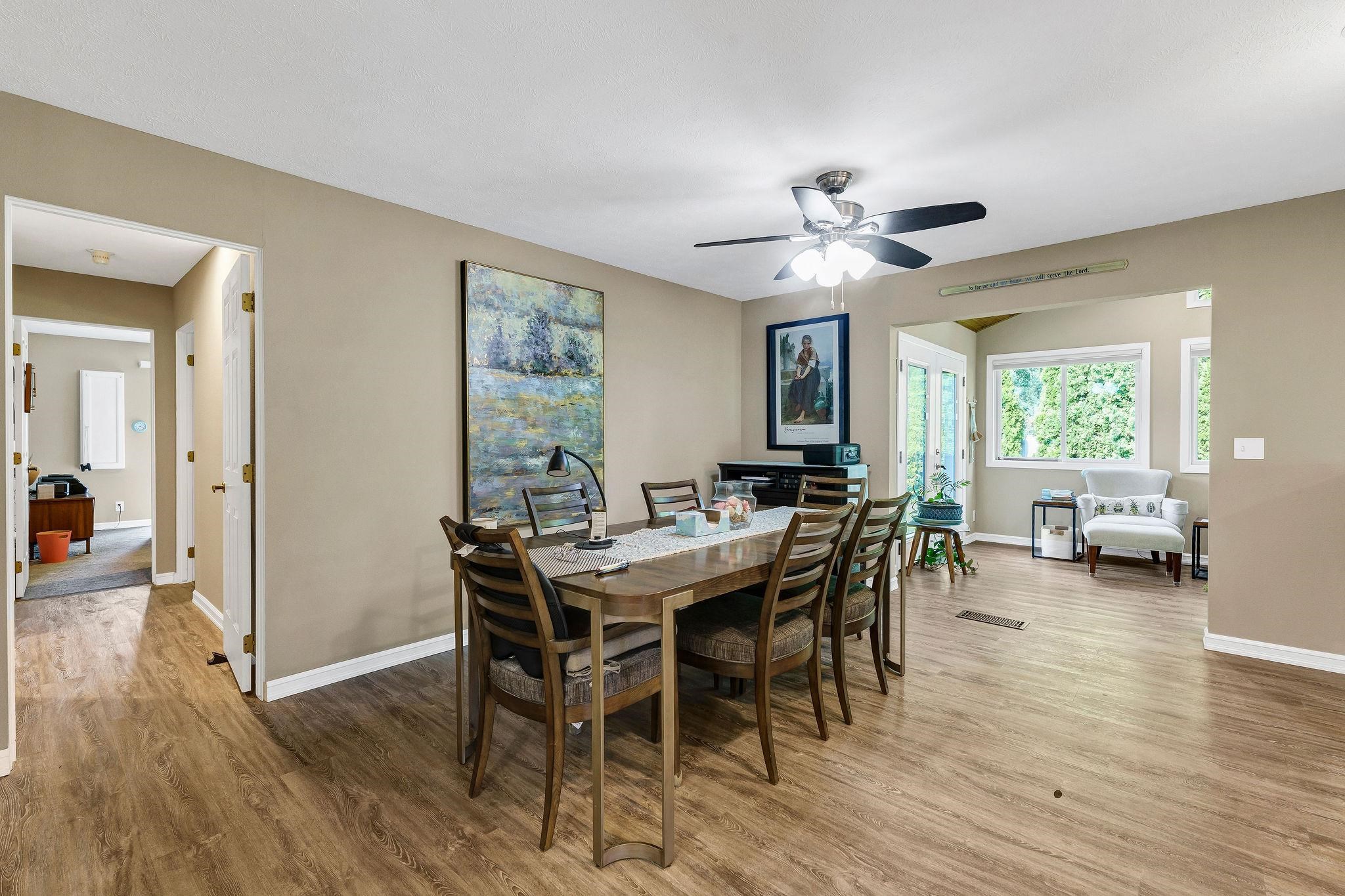 2221 E Rockwood Blvd - Photo 19