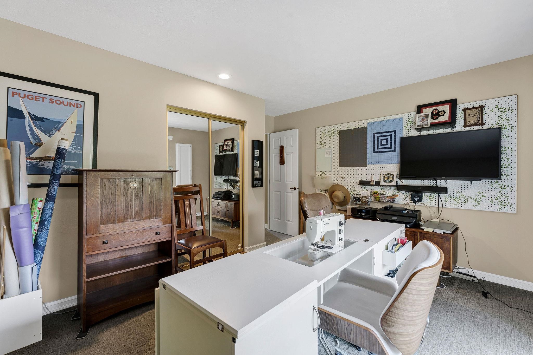 2221 E Rockwood Blvd - Photo 23