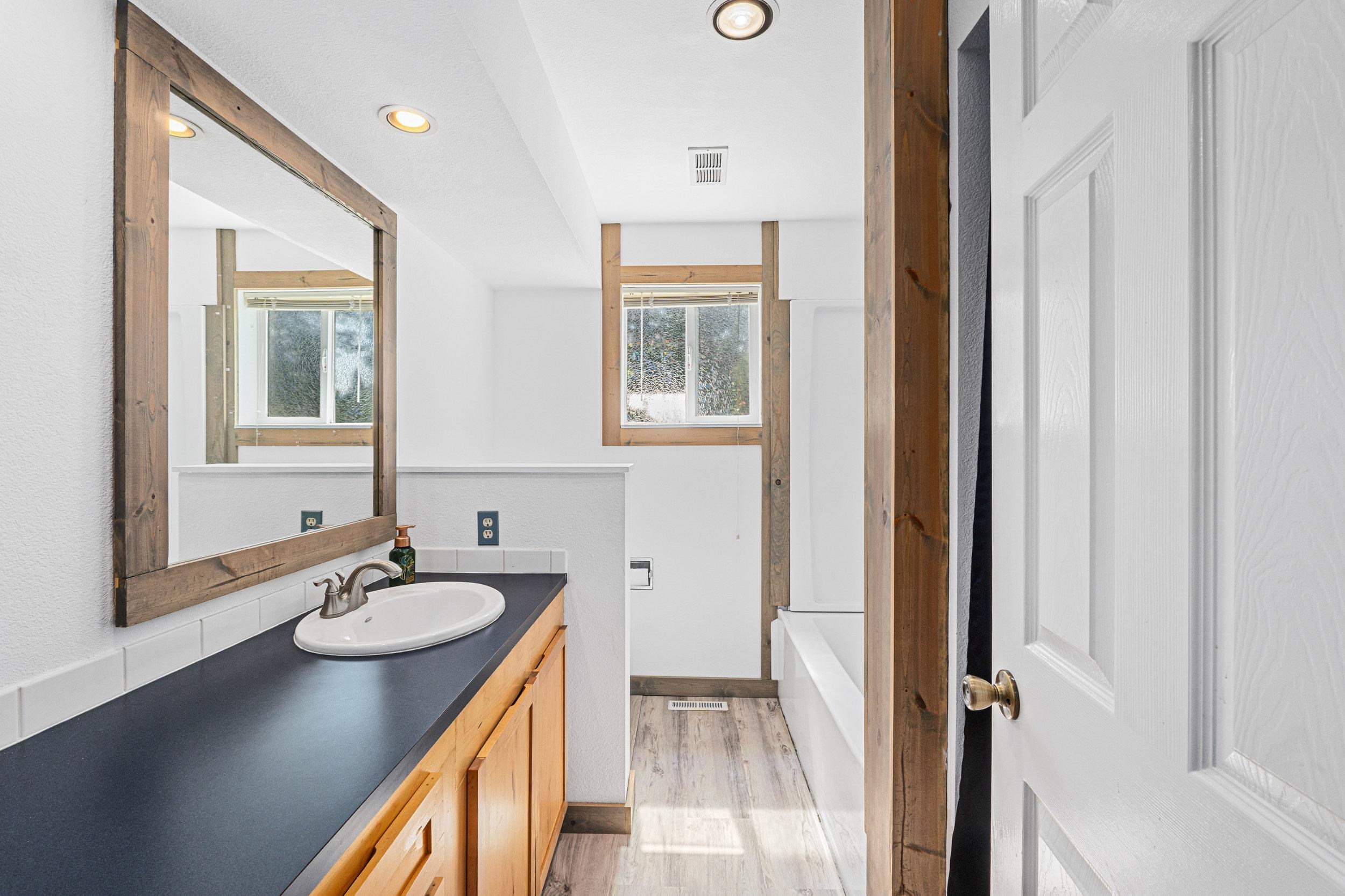 807 Grinnell St - Photo 12