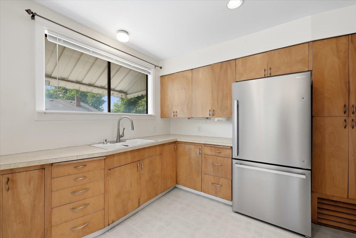 1528 S Adams St - Photo 16
