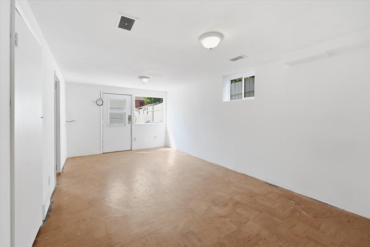 1528 S Adams St - Photo 32