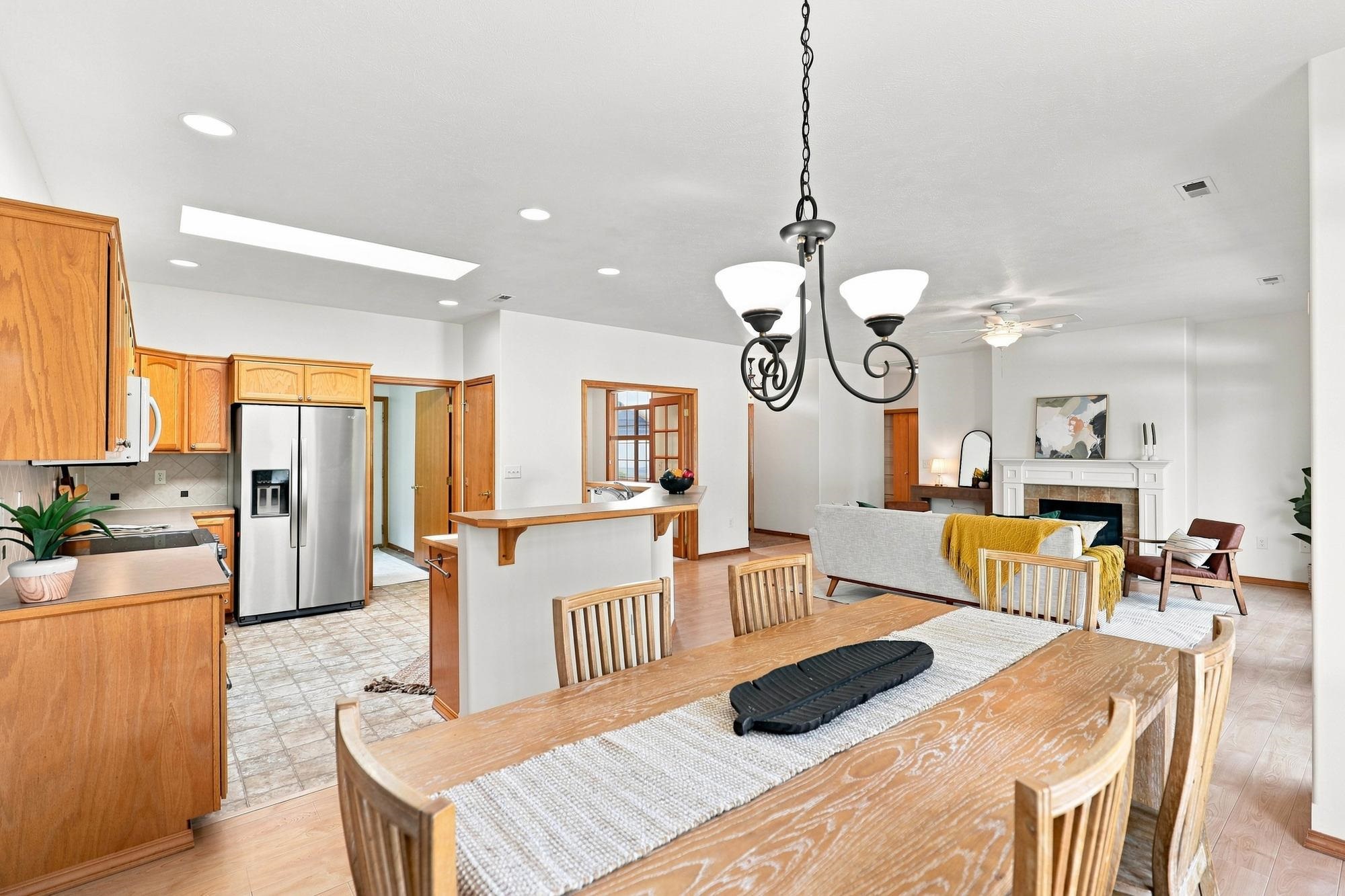 2627 E 62nd Ln - Photo 6