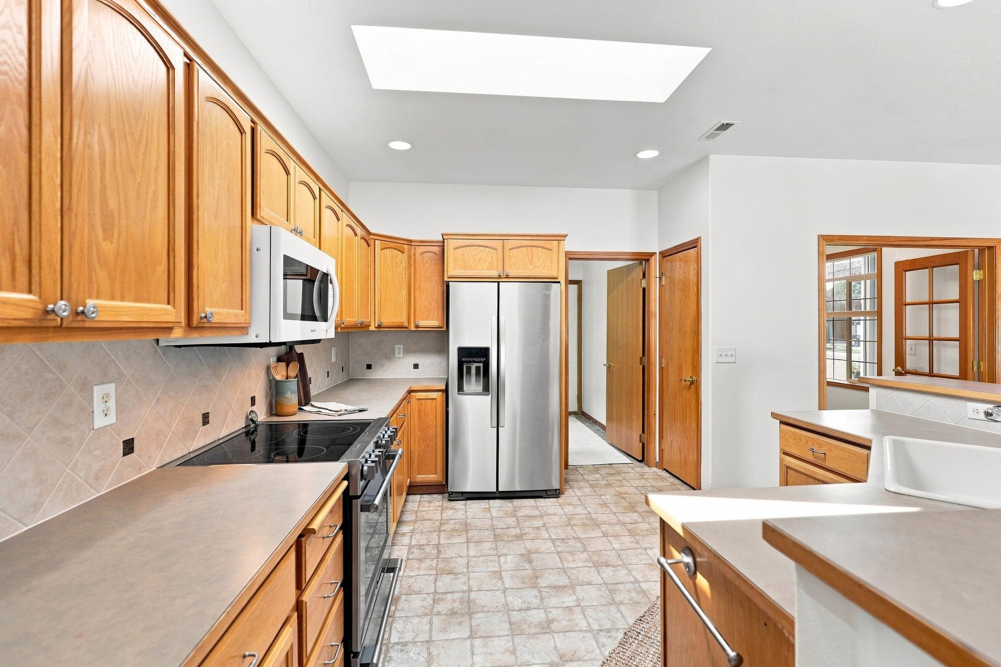 2627 E 62nd Ln - Photo 10