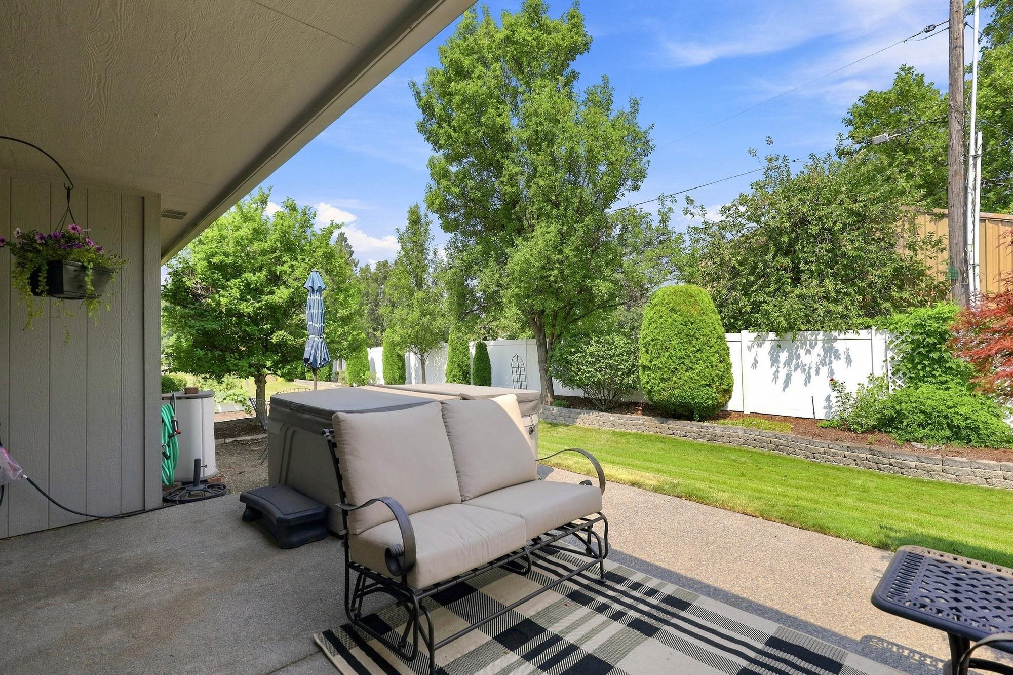 2627 E 62nd Ln - Photo 21