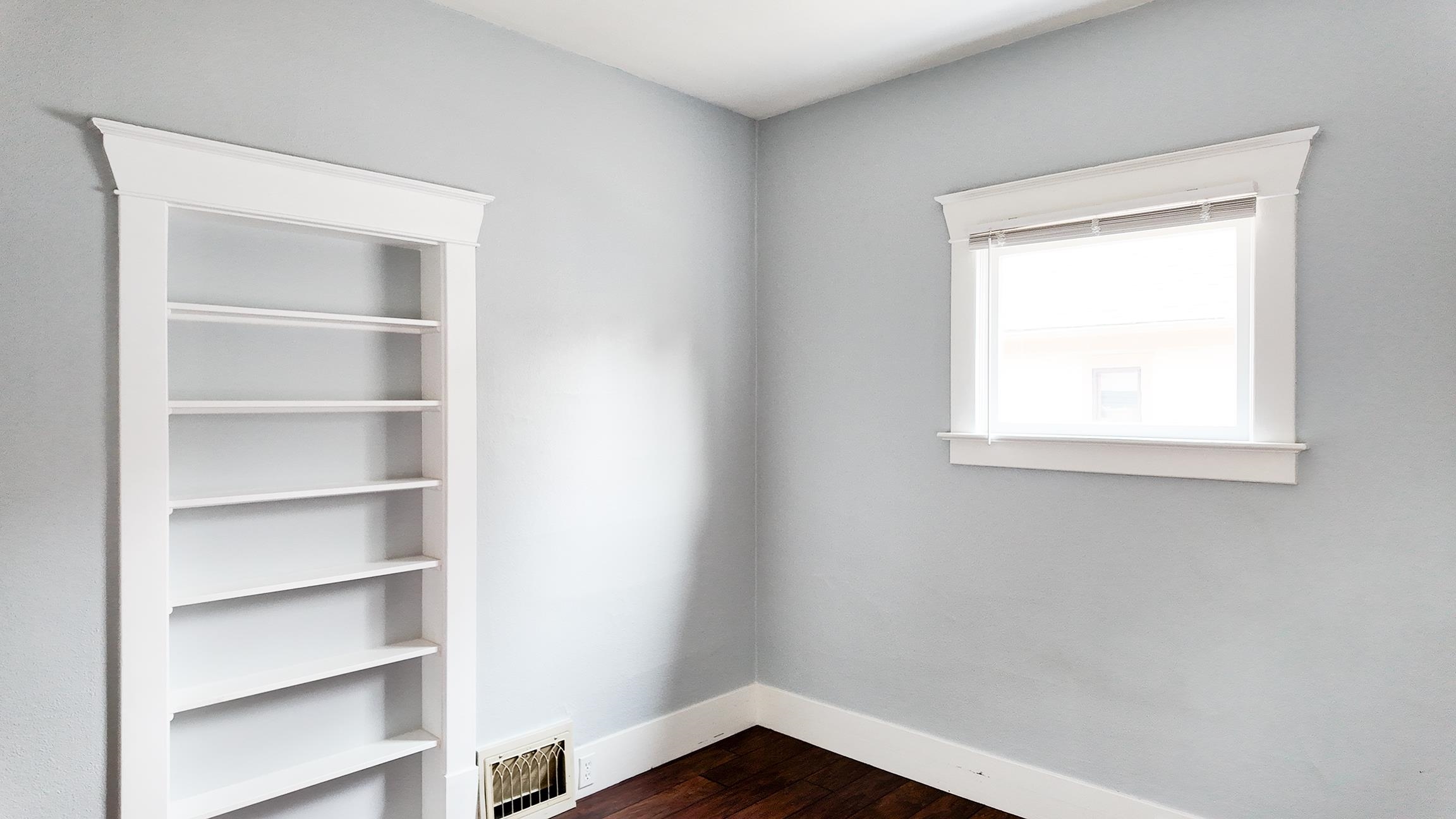 704 E 31st Ave - Photo 12