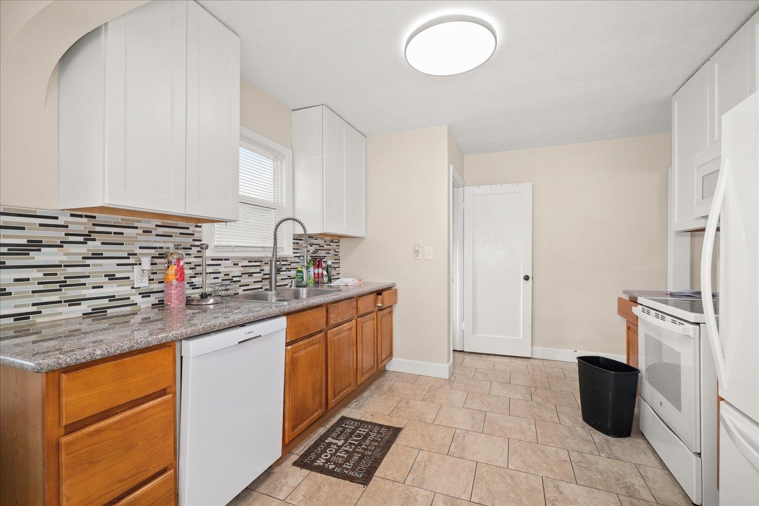 2725 E Nora Ave - Photo 10