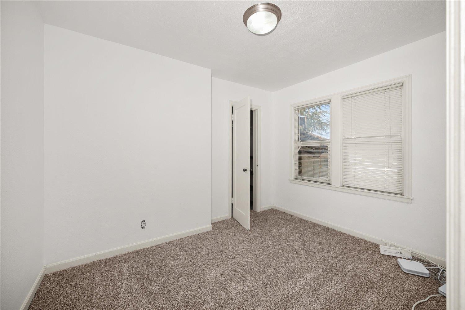 2725 E Nora Ave - Photo 15