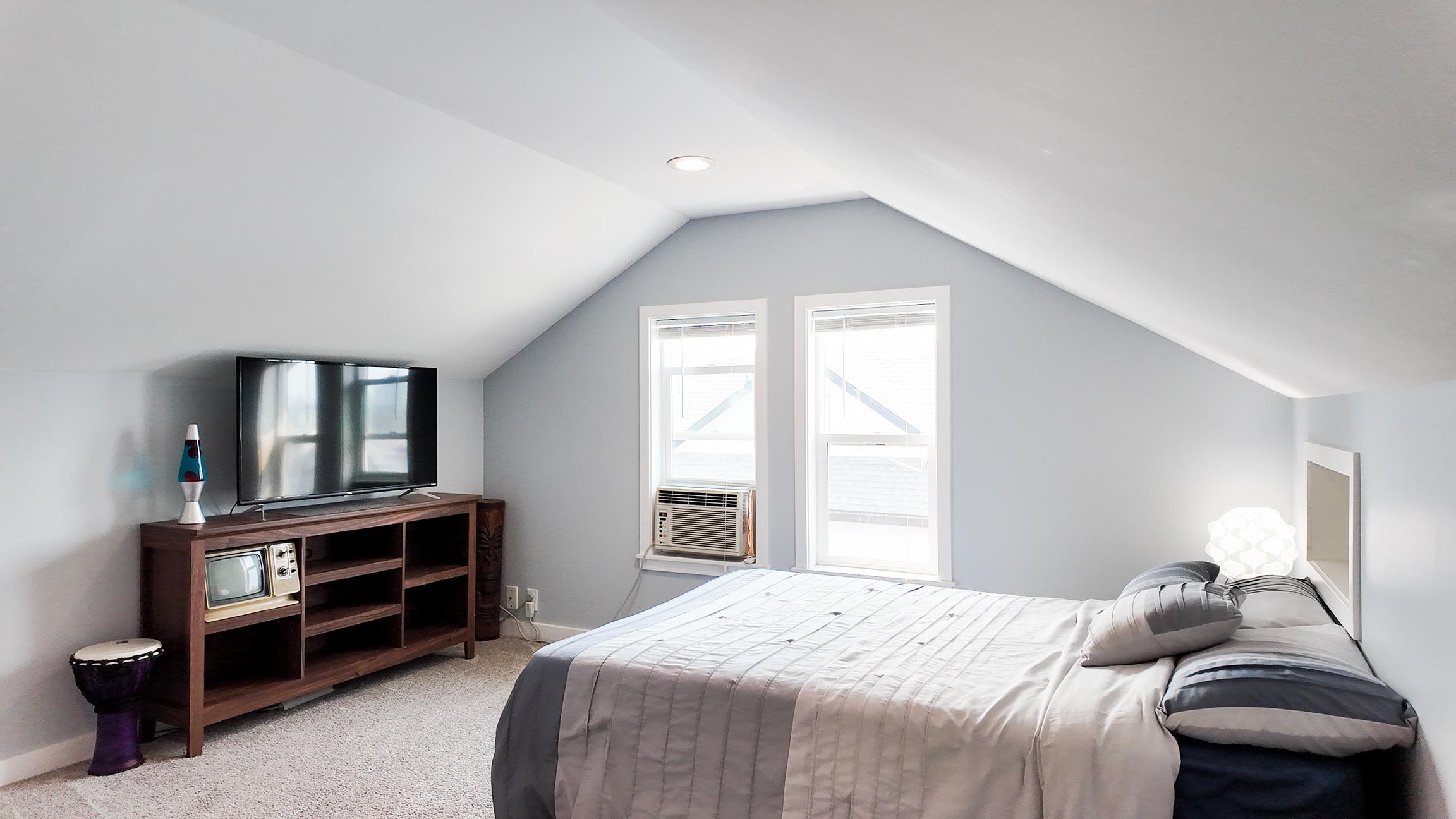 704 E 31st Ave - Photo 23