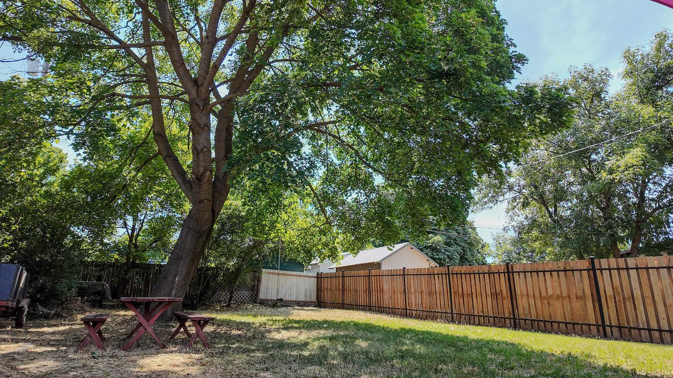 704 E 31st Ave - Photo 35