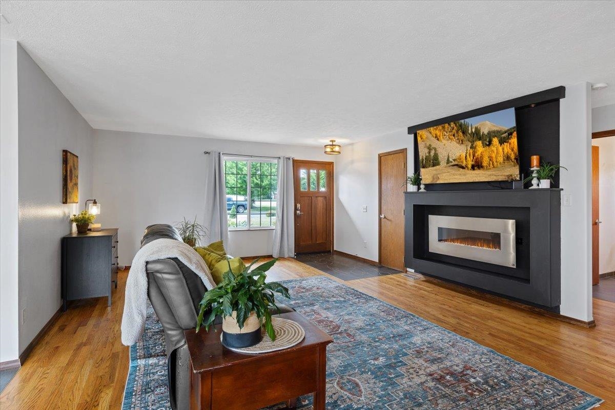 3924 N SUNDERLAND Ct - Photo 3