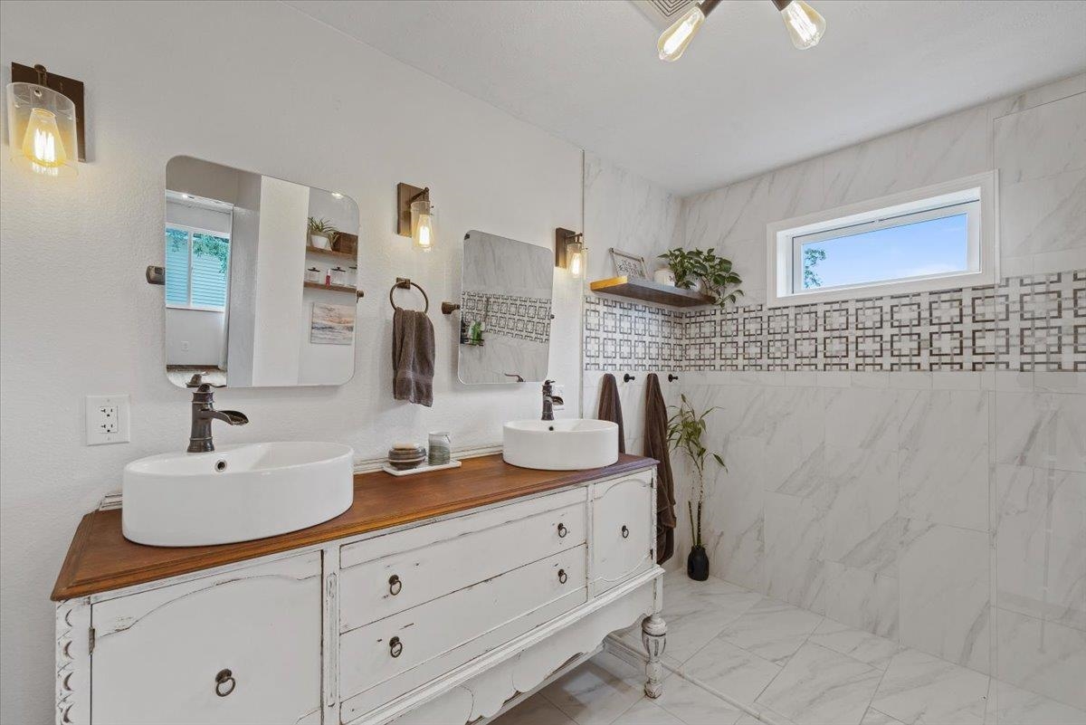 3924 N SUNDERLAND Ct - Photo 8