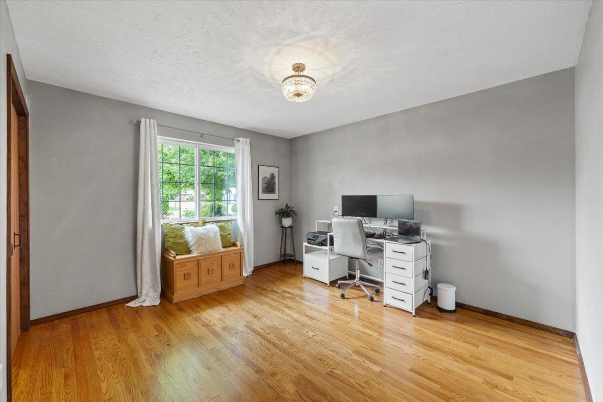3924 N SUNDERLAND Ct - Photo 10