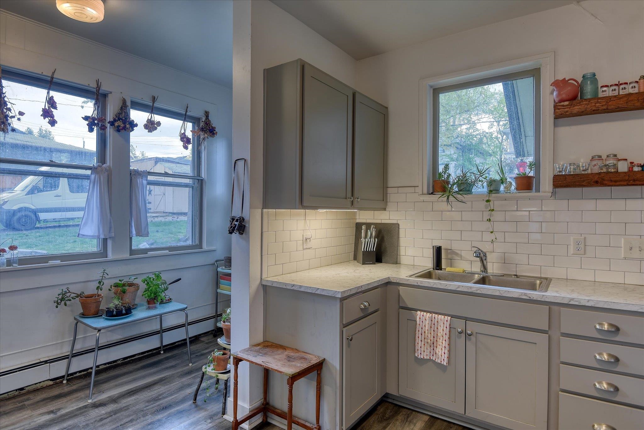 1817 W 8th Ave - Photo 11