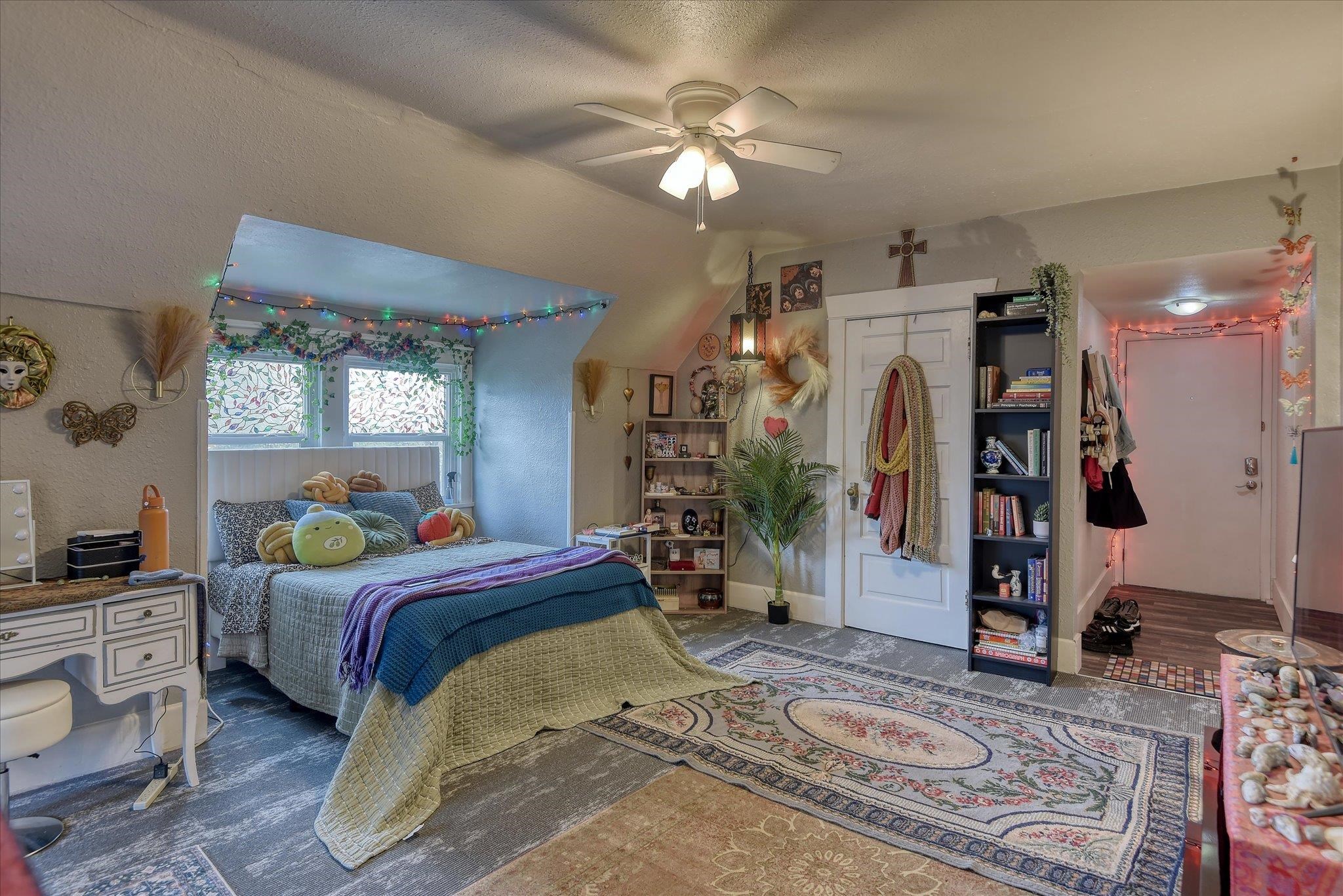 1817 W 8th Ave - Photo 18