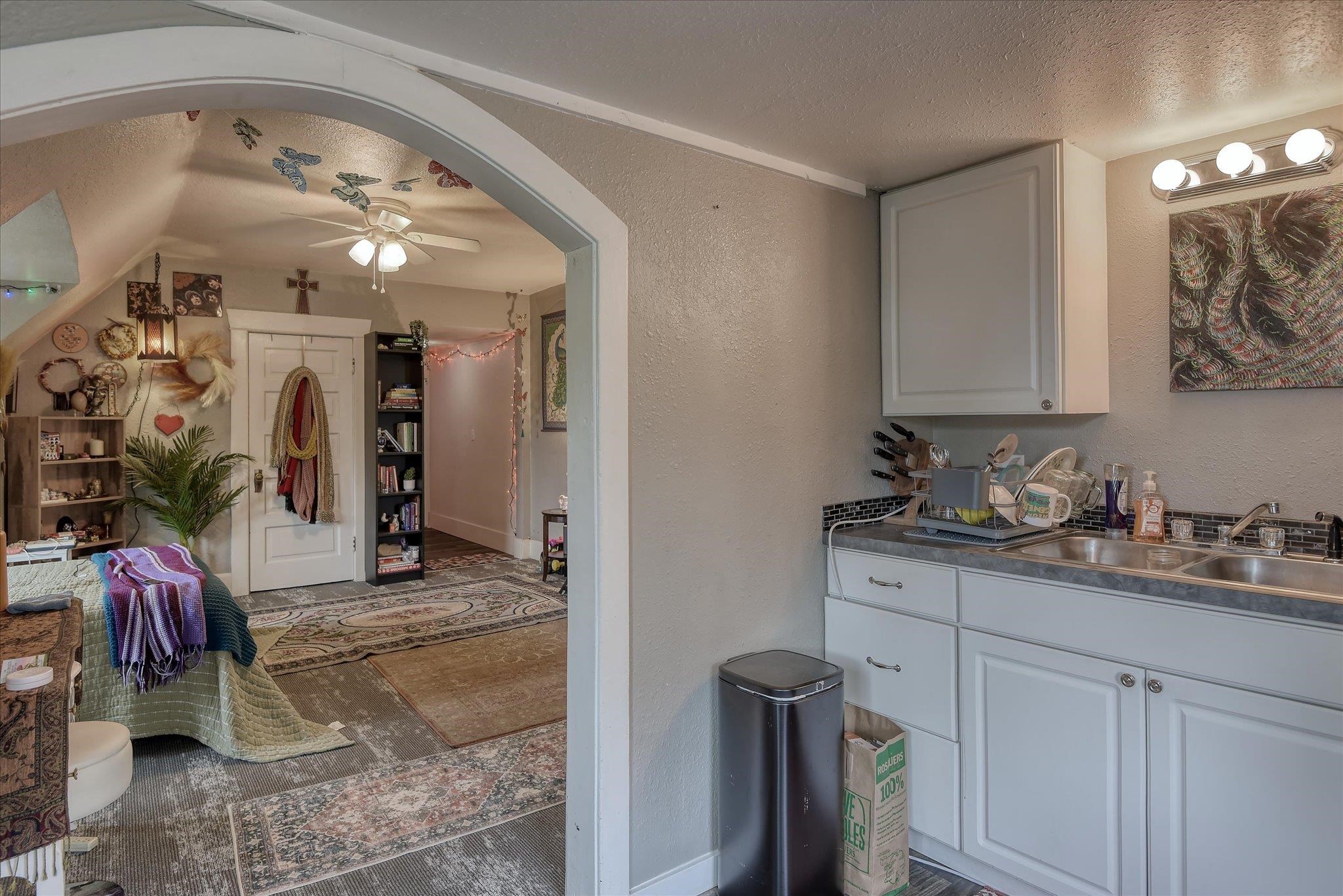 1817 W 8th Ave - Photo 21