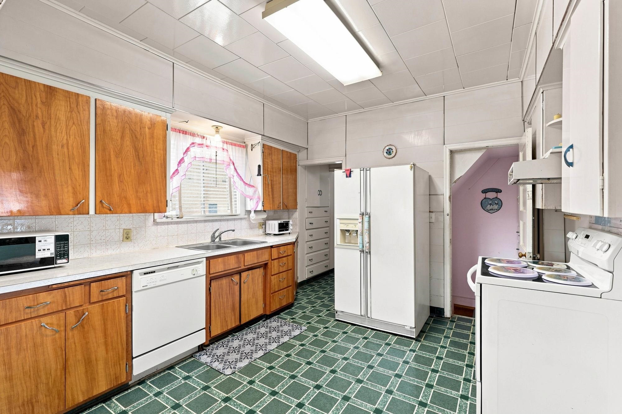 2608 E ROWAN Ave - Photo 9