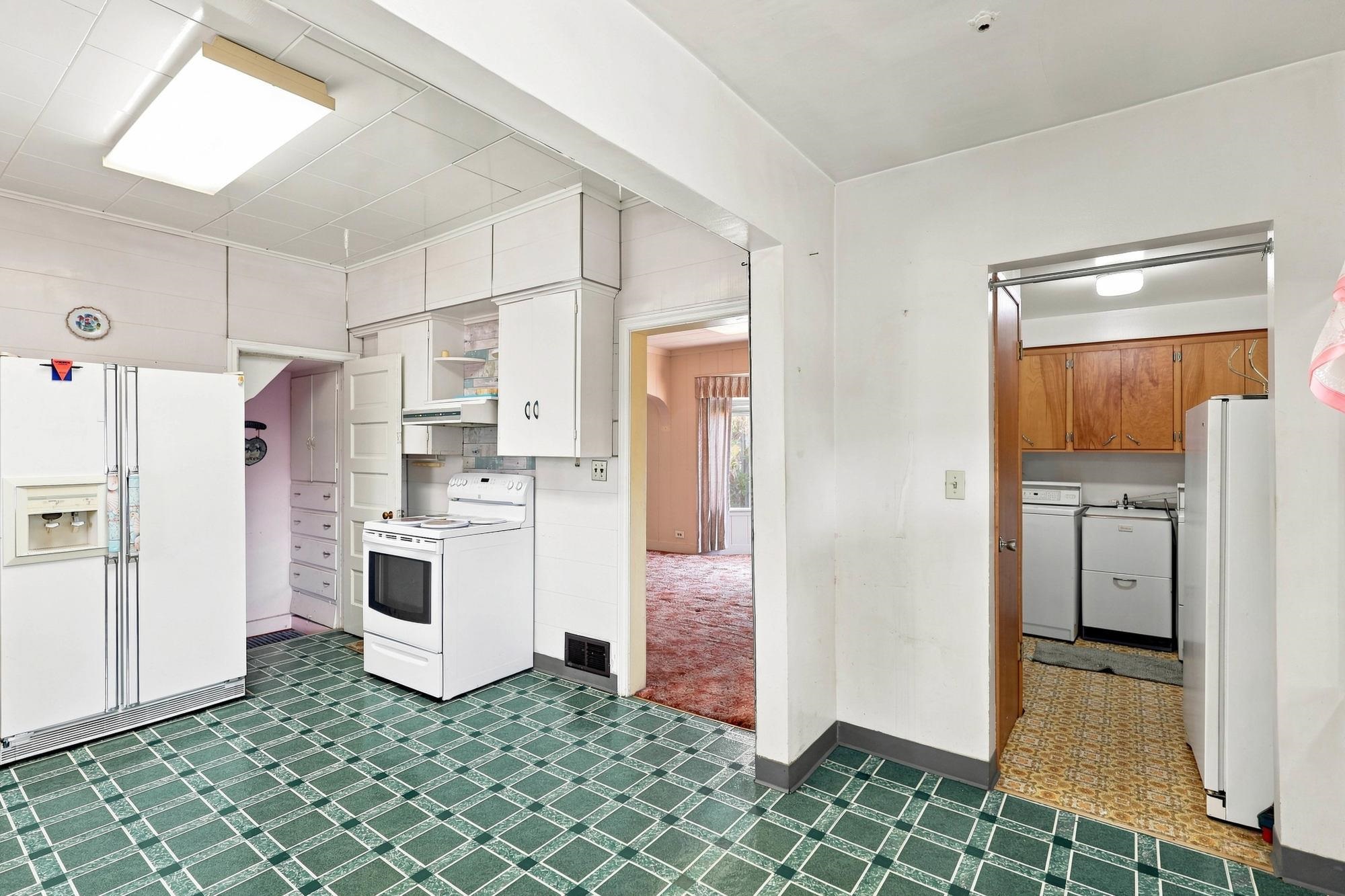 2608 E ROWAN Ave - Photo 11