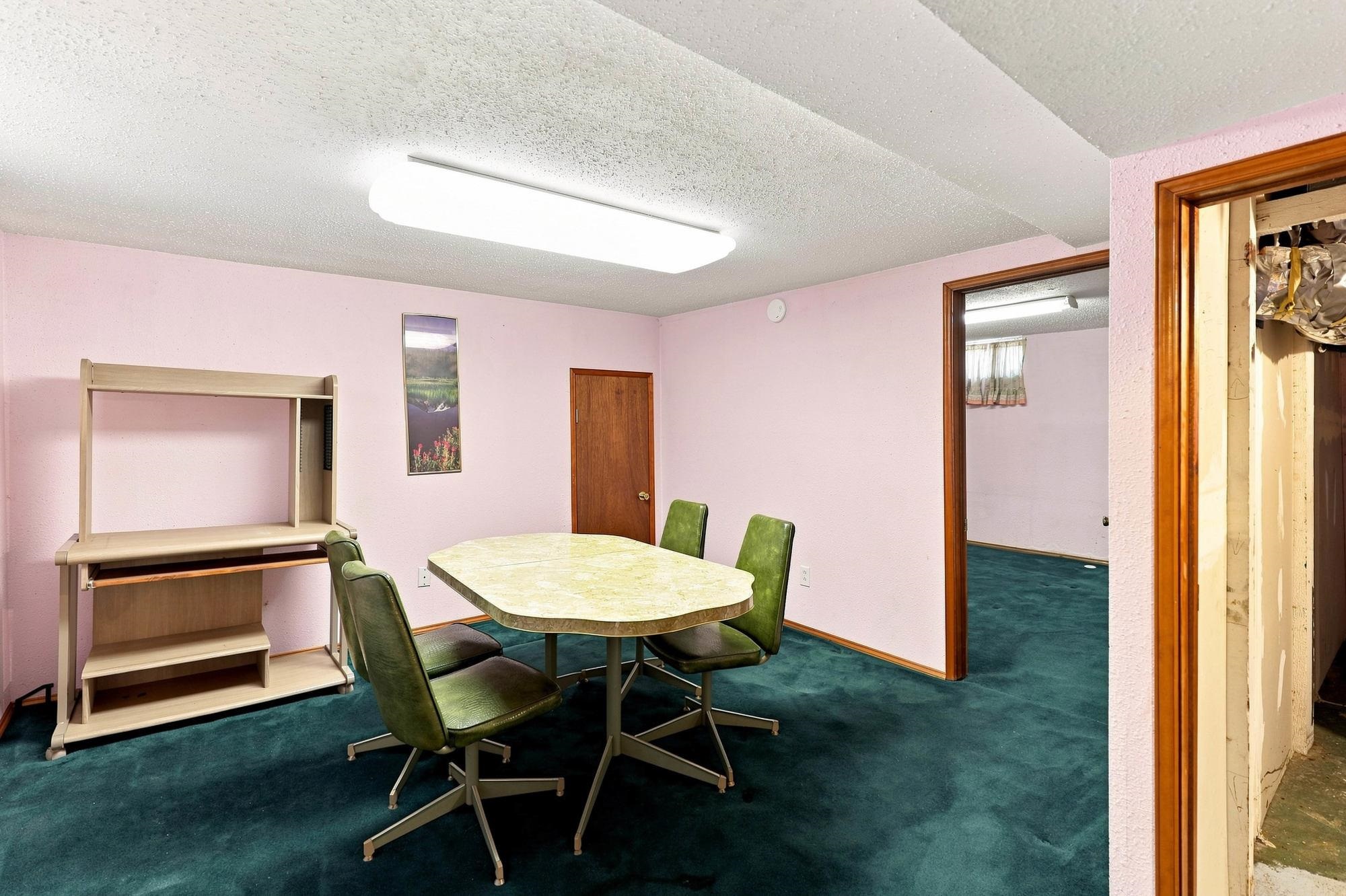 2608 E ROWAN Ave - Photo 18
