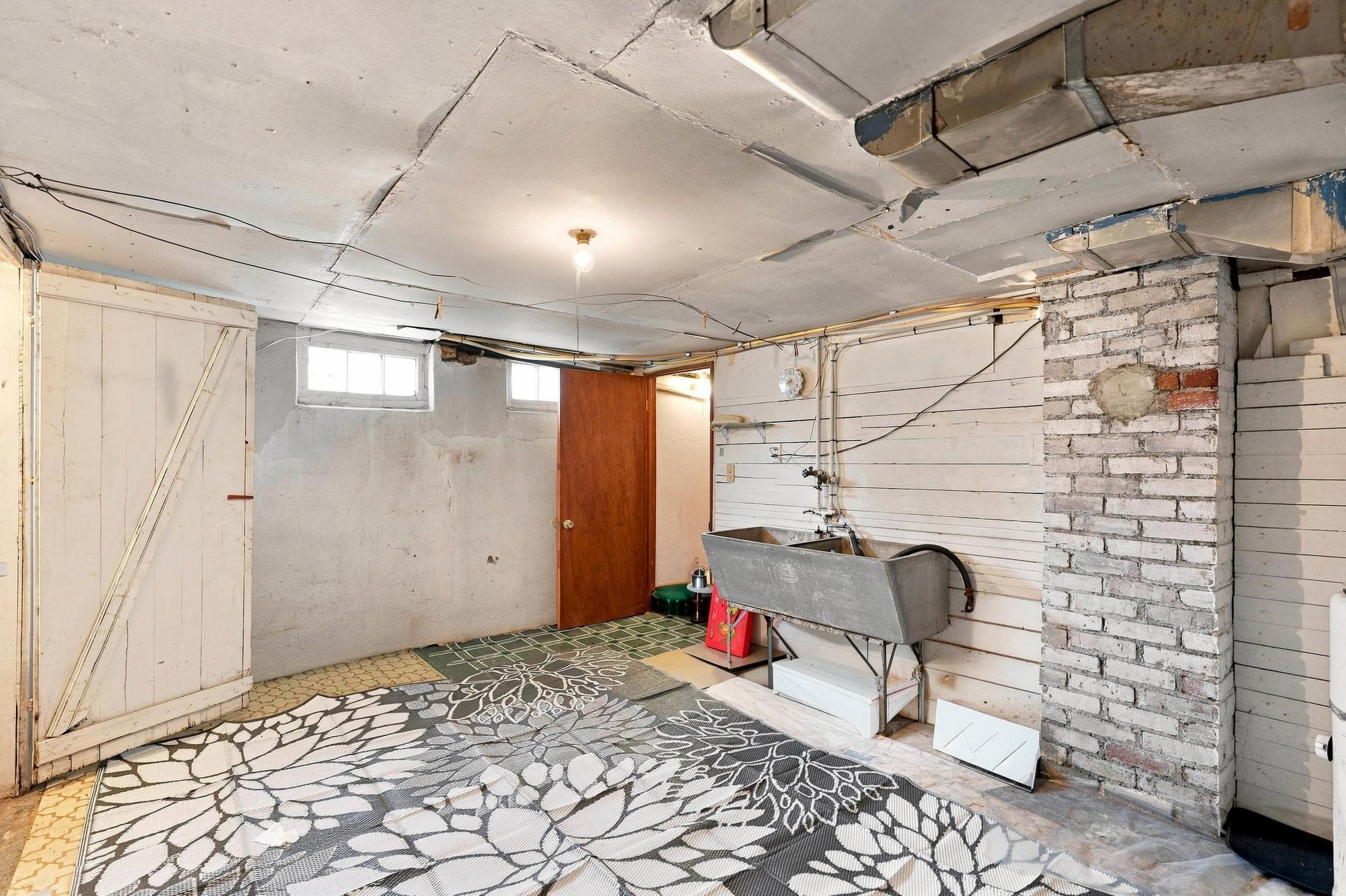2608 E ROWAN Ave - Photo 22