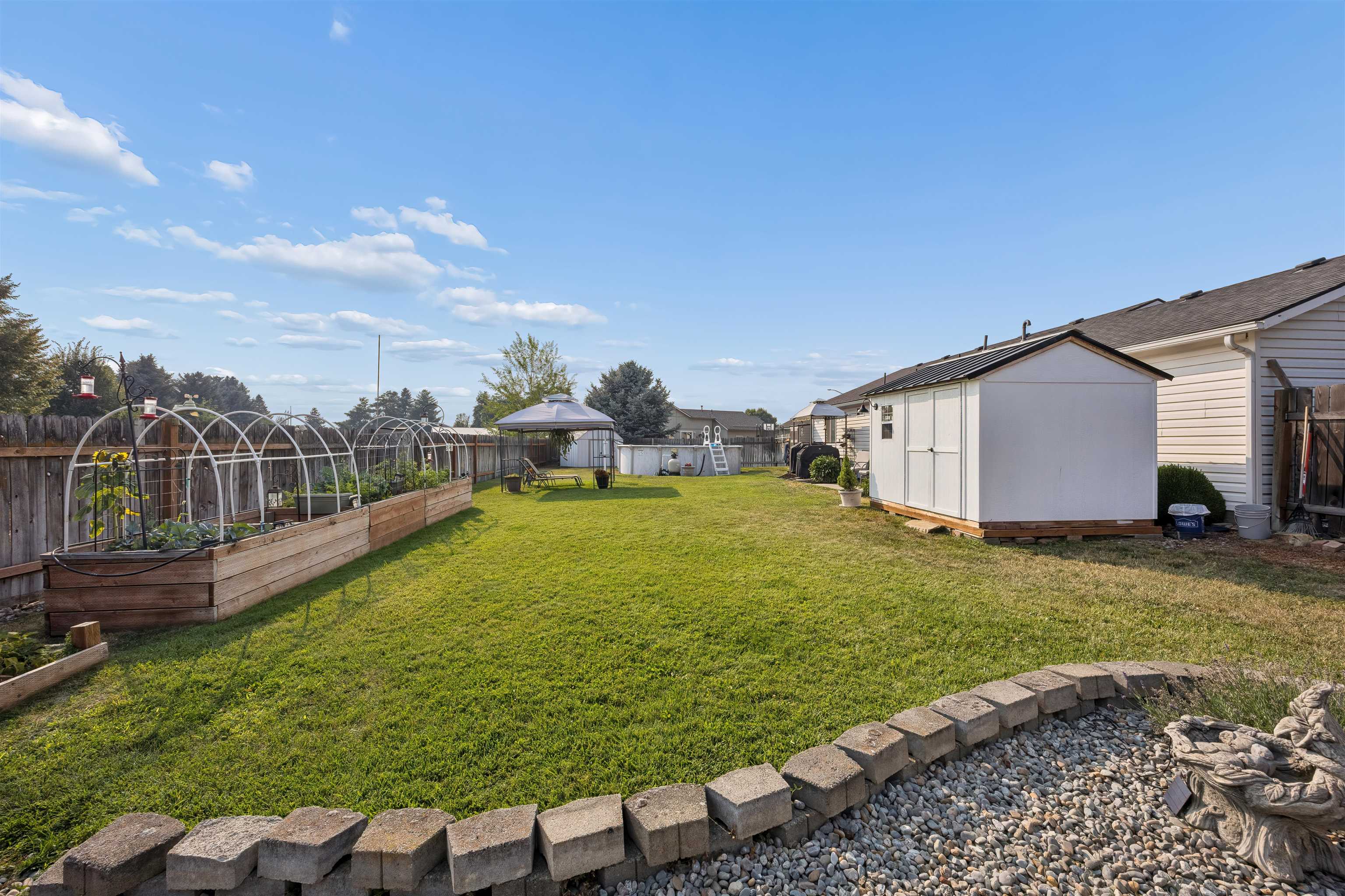 20216 E Grace Ln - Photo 21