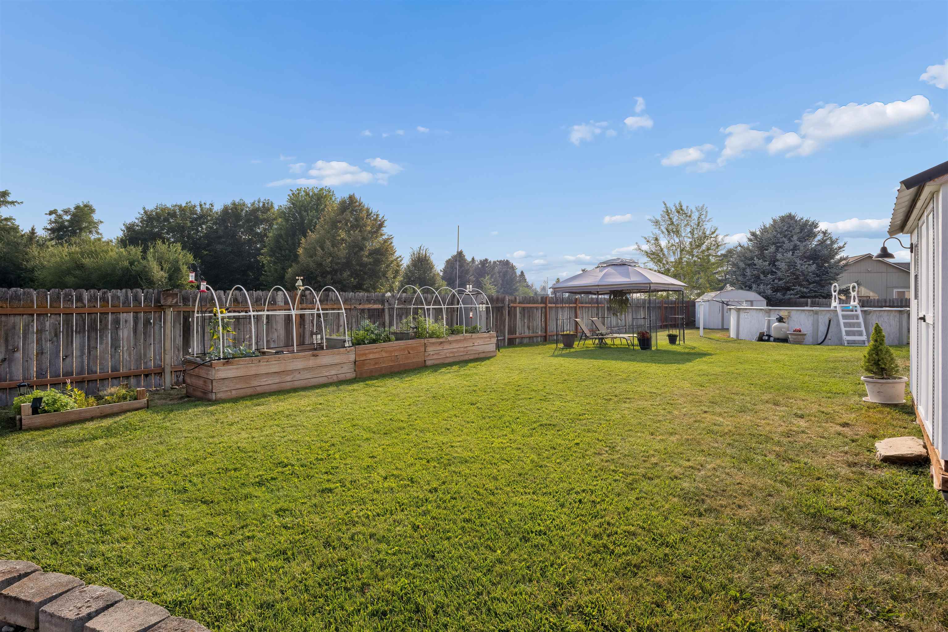 20216 E Grace Ln - Photo 22